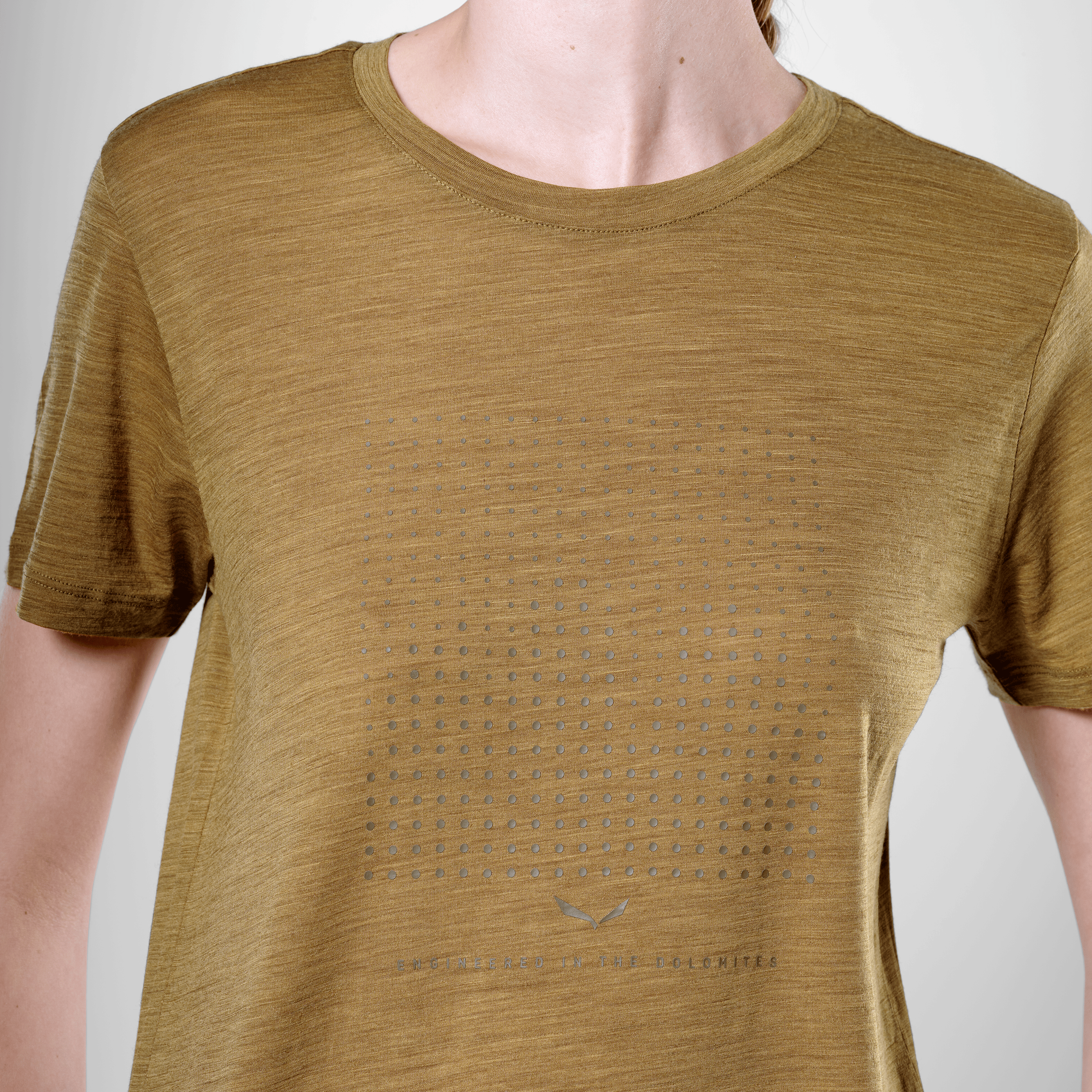 Eagle Dotted Mountain Trainer Merino T-Shirt Women tech_detail image