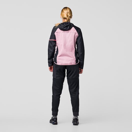 Vento Powertex 2.5 Layers Jacket Women on_body image