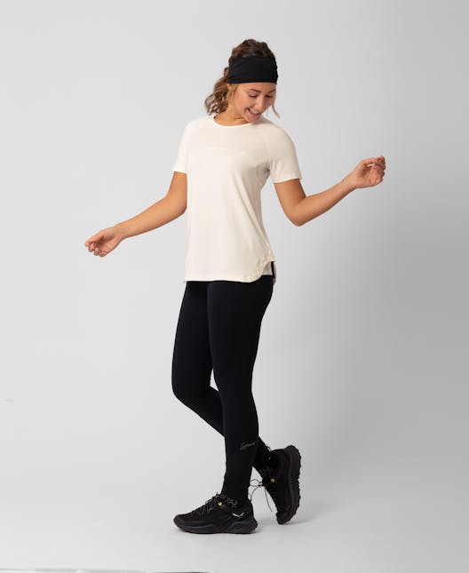 Maria Maglietta Active perspective_view image