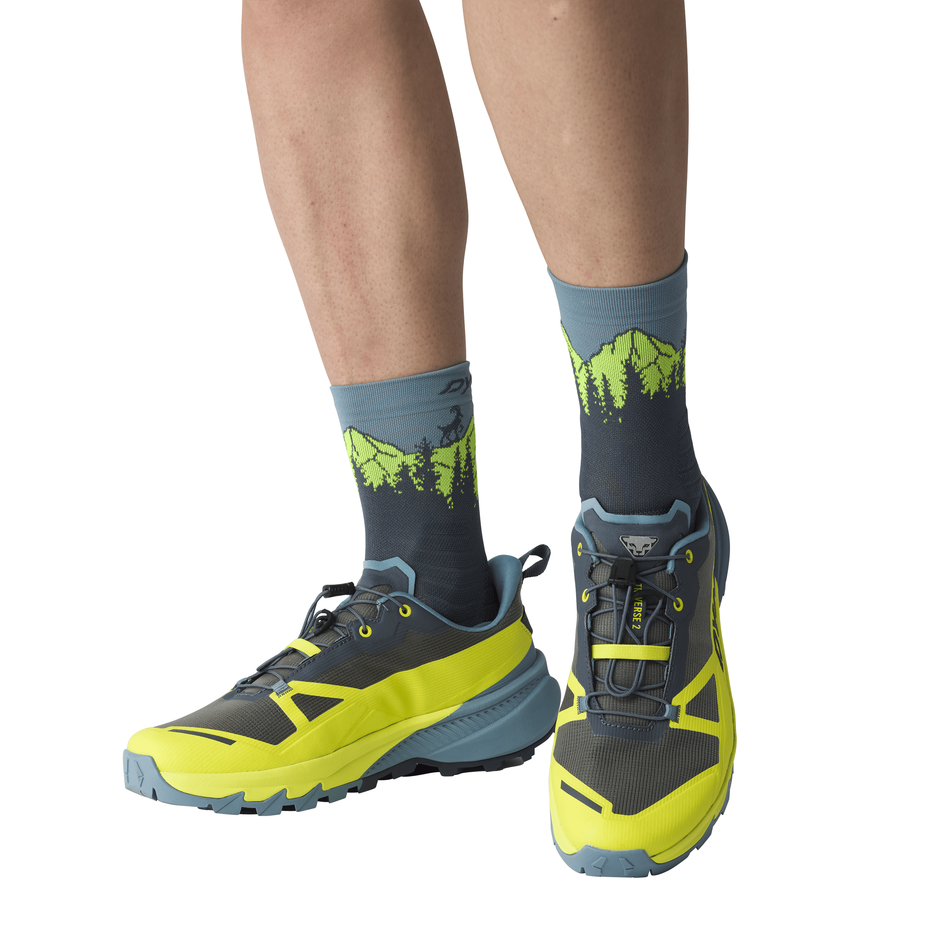 Traverse Mid Socks on_body image