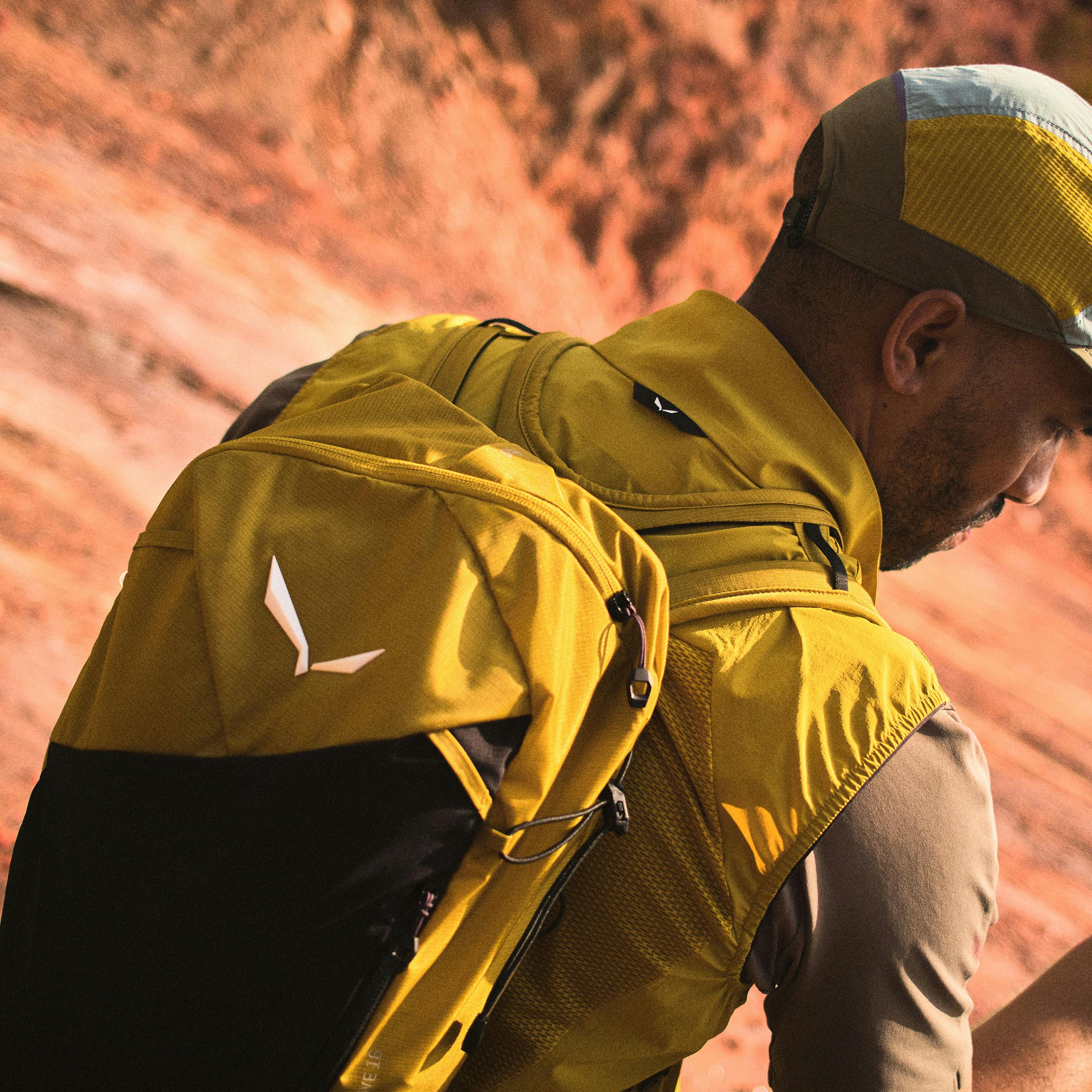 Pedroc Active 12L action_shot image