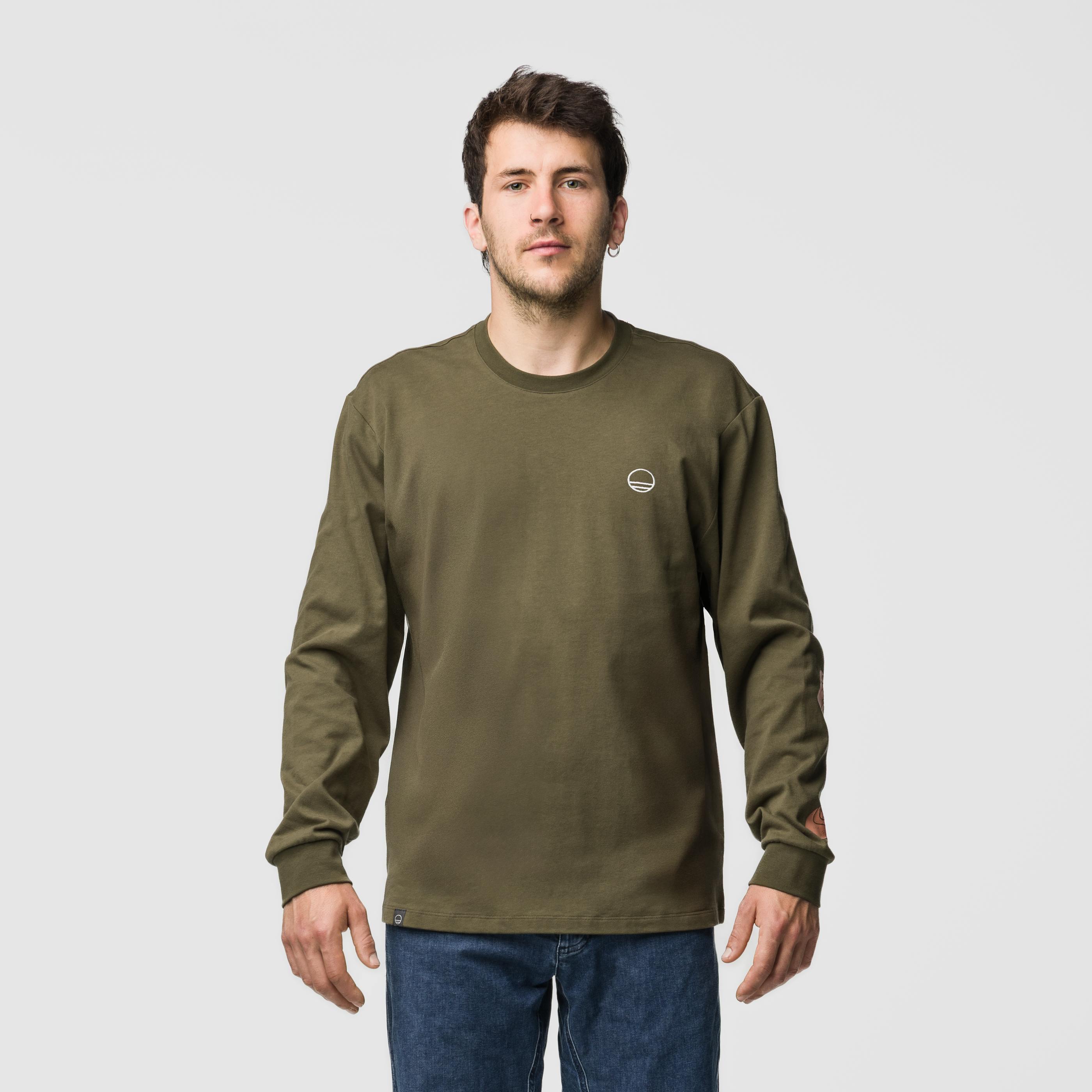 Movement Uni Long Sleeve  on_body image