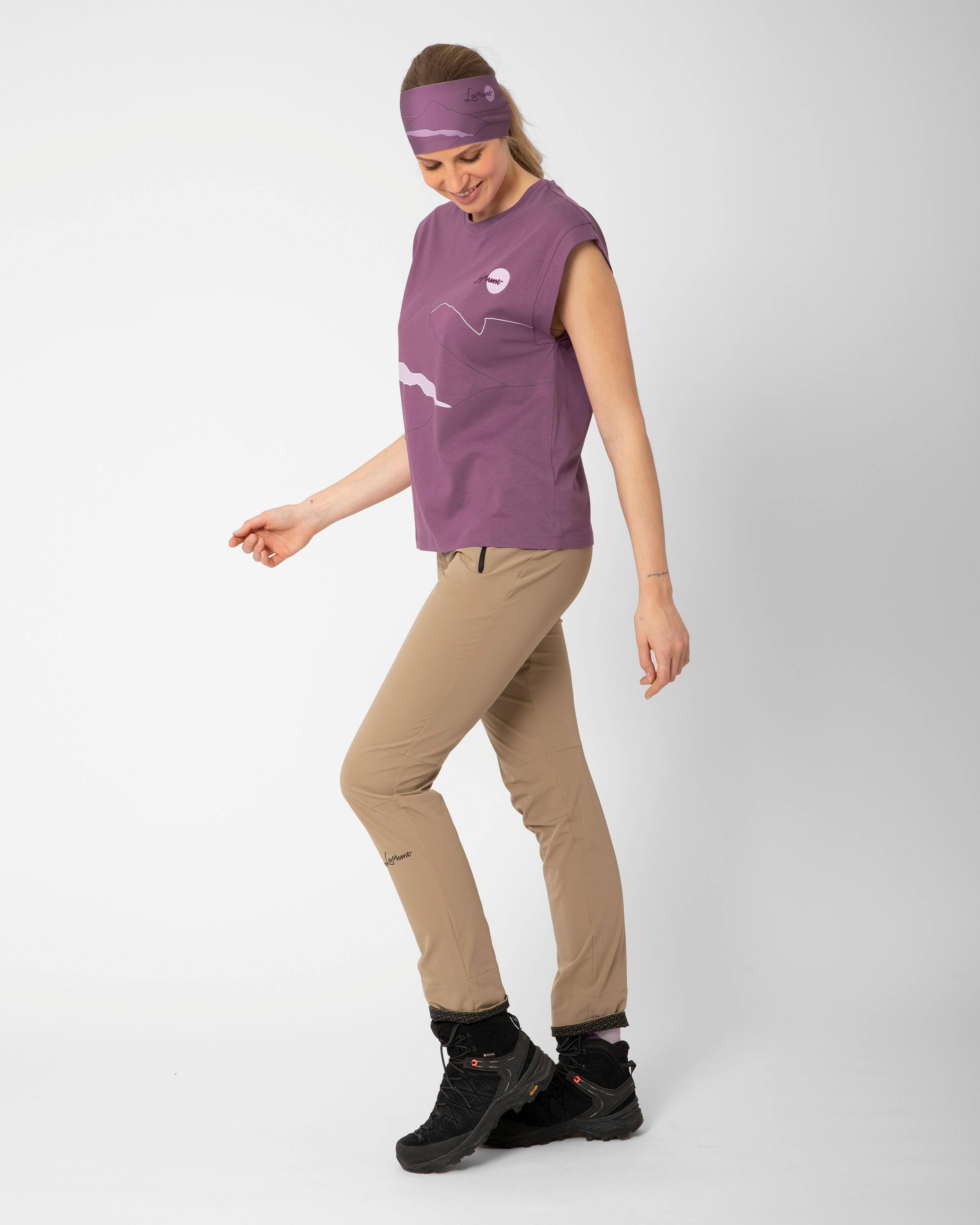 Erika Tank action_shot image