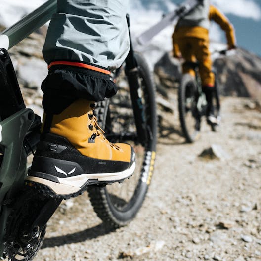 Puez Winter Mid Powertex Men action_shot image