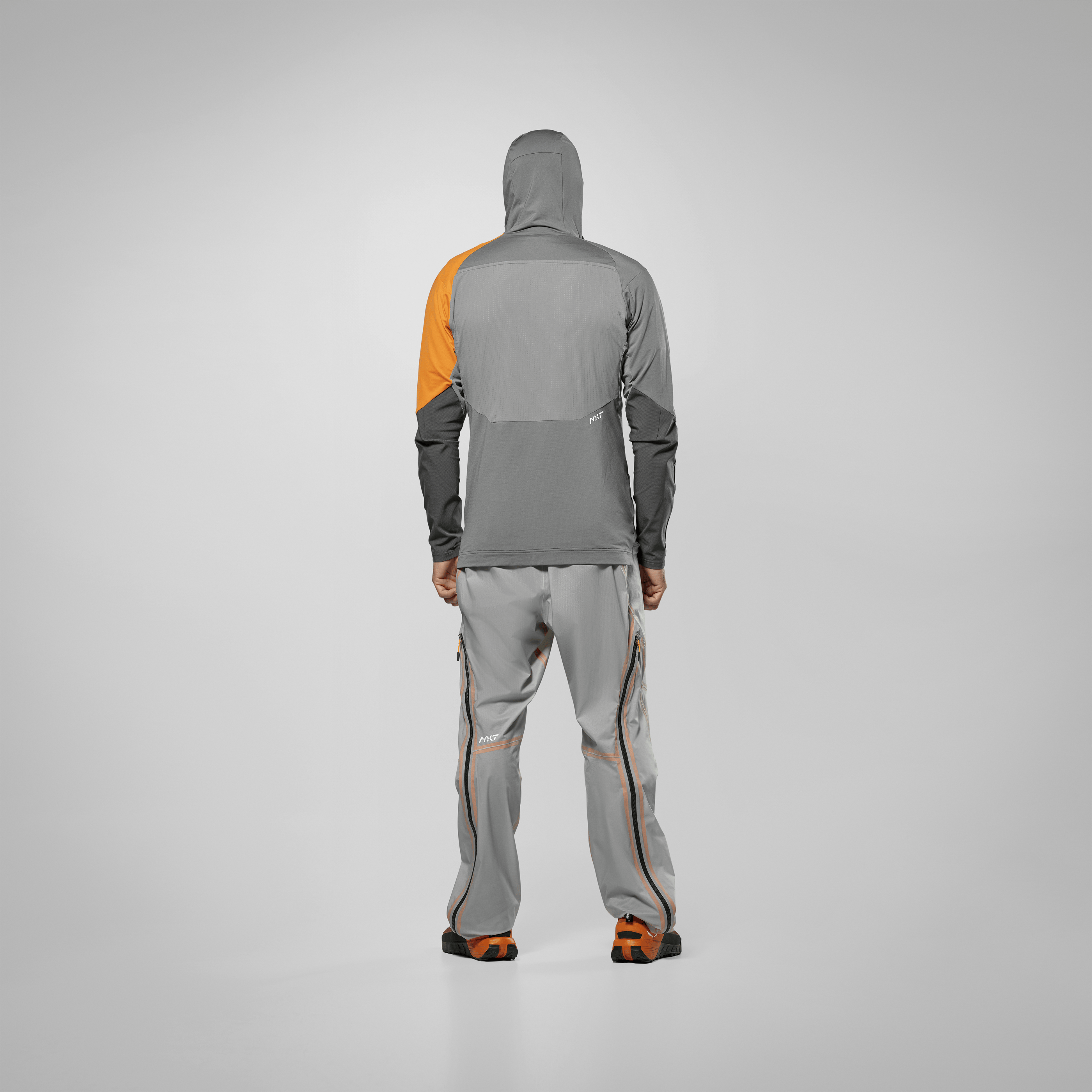 NXT Hybrid Midi Zippè Homme on_body image