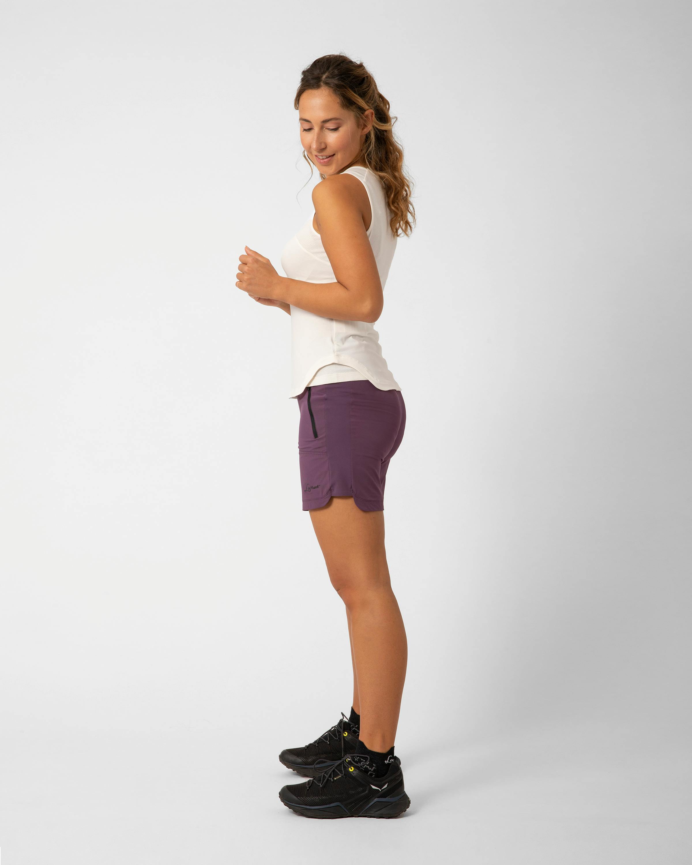 Maria Canotta Active action_shot image