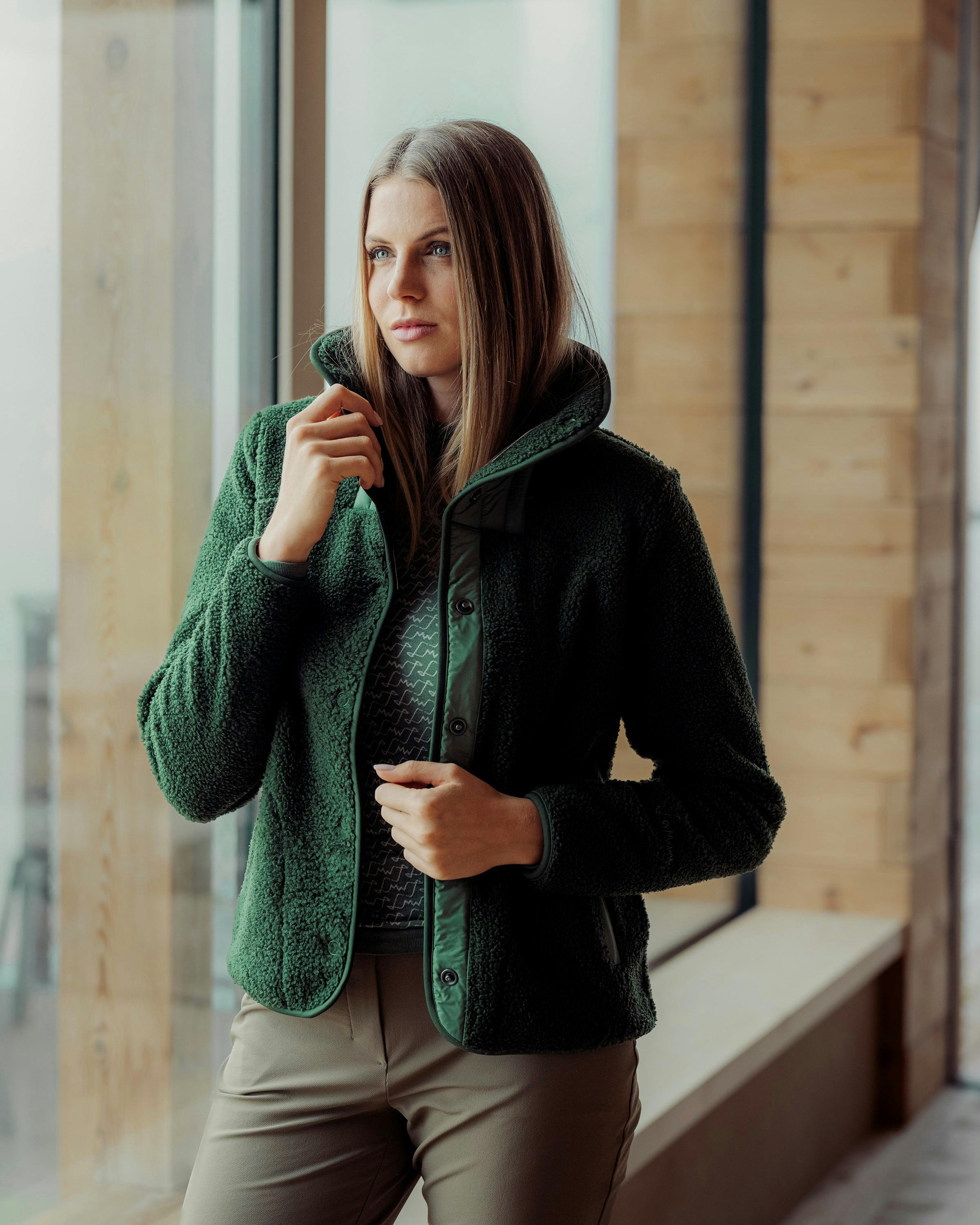 Sabine Cardigan Termico action_shot image