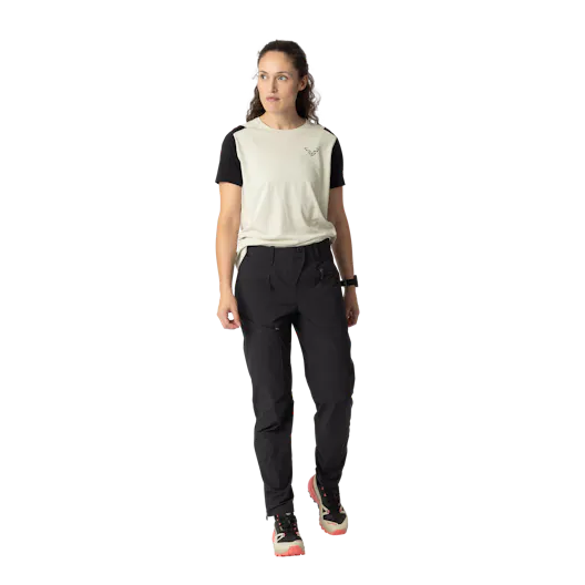 Transalper Dynastretch Hose Damen on_body image