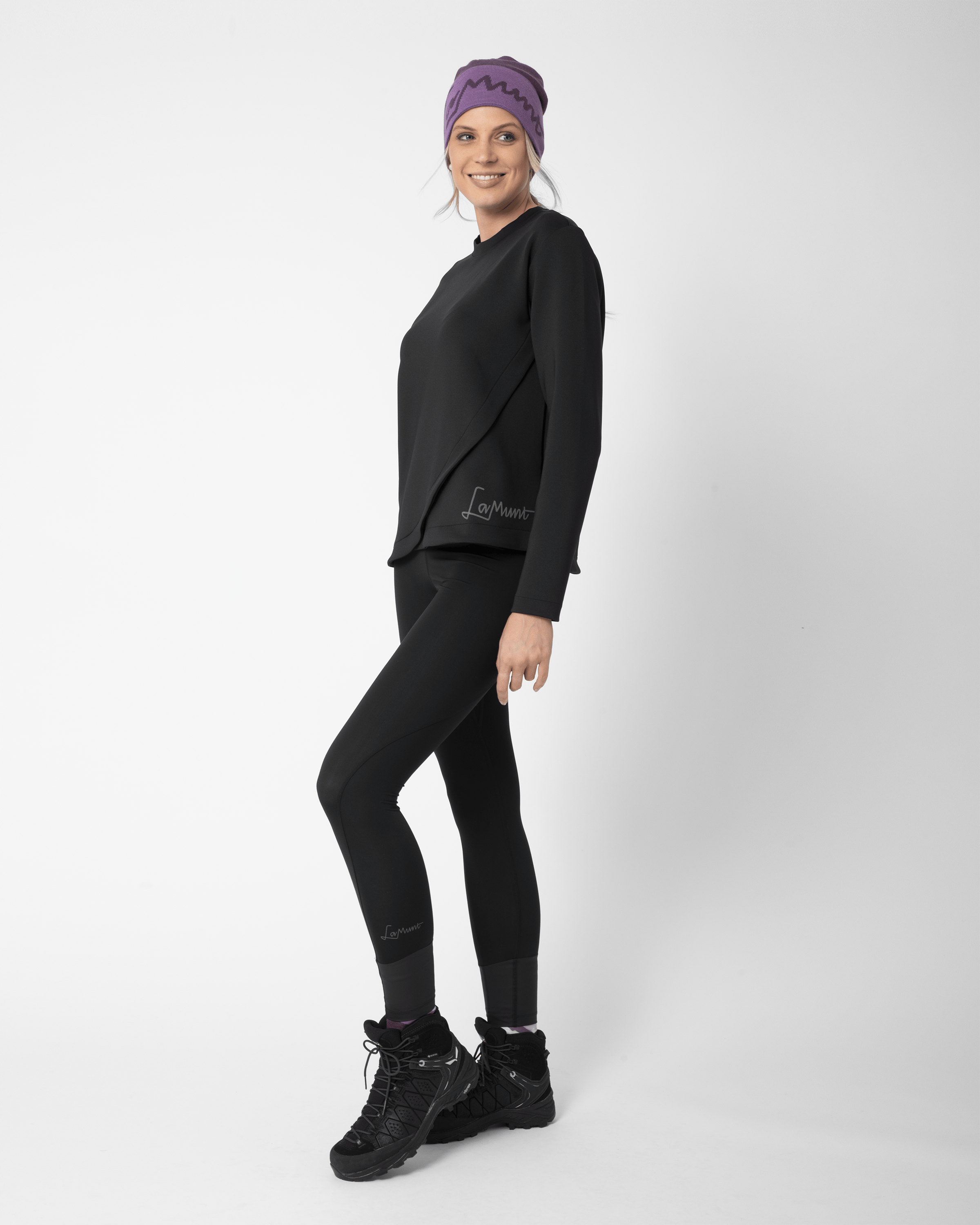 Clelia Felpa Logo action_shot image