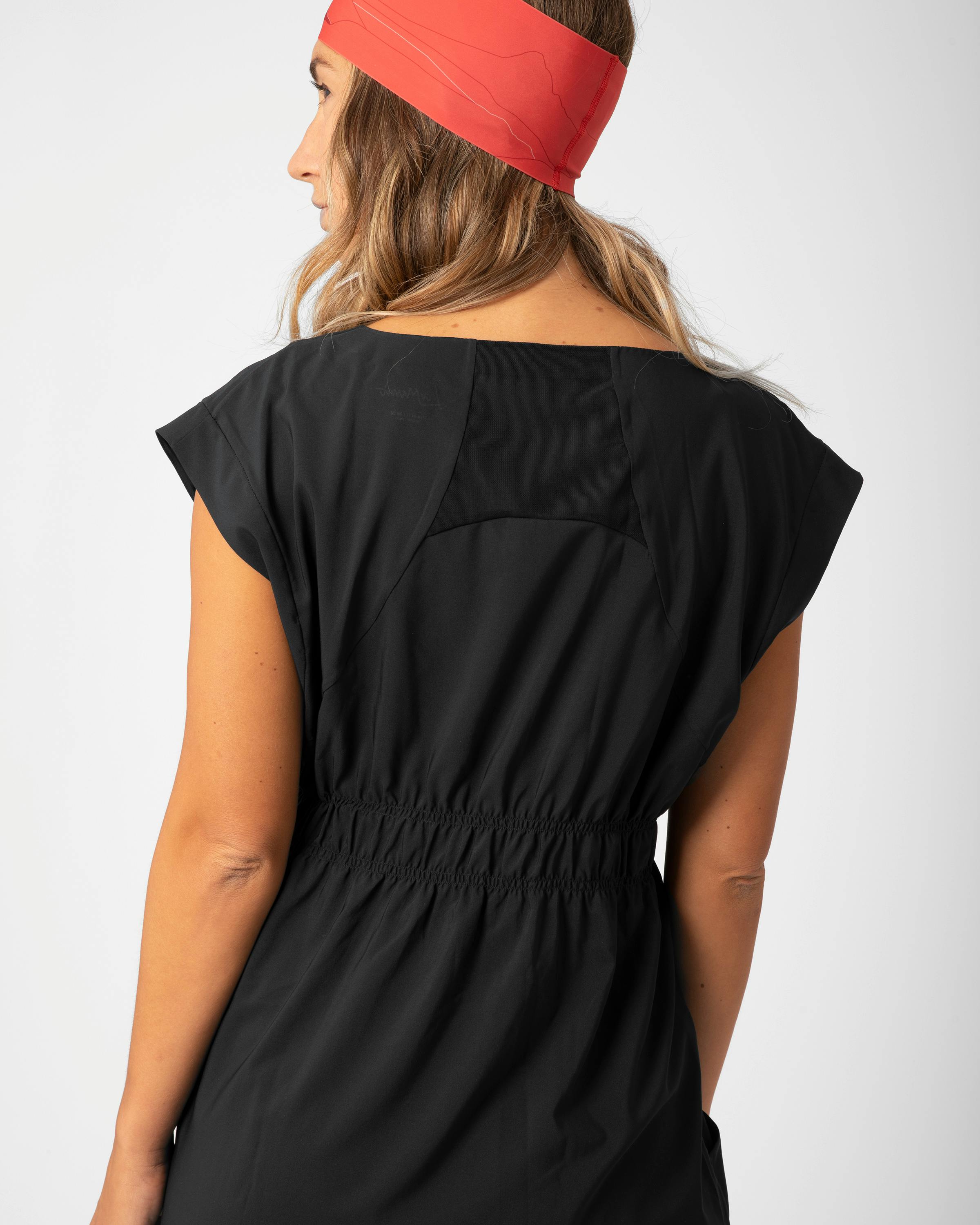 Teresa Kleid tech_detail image