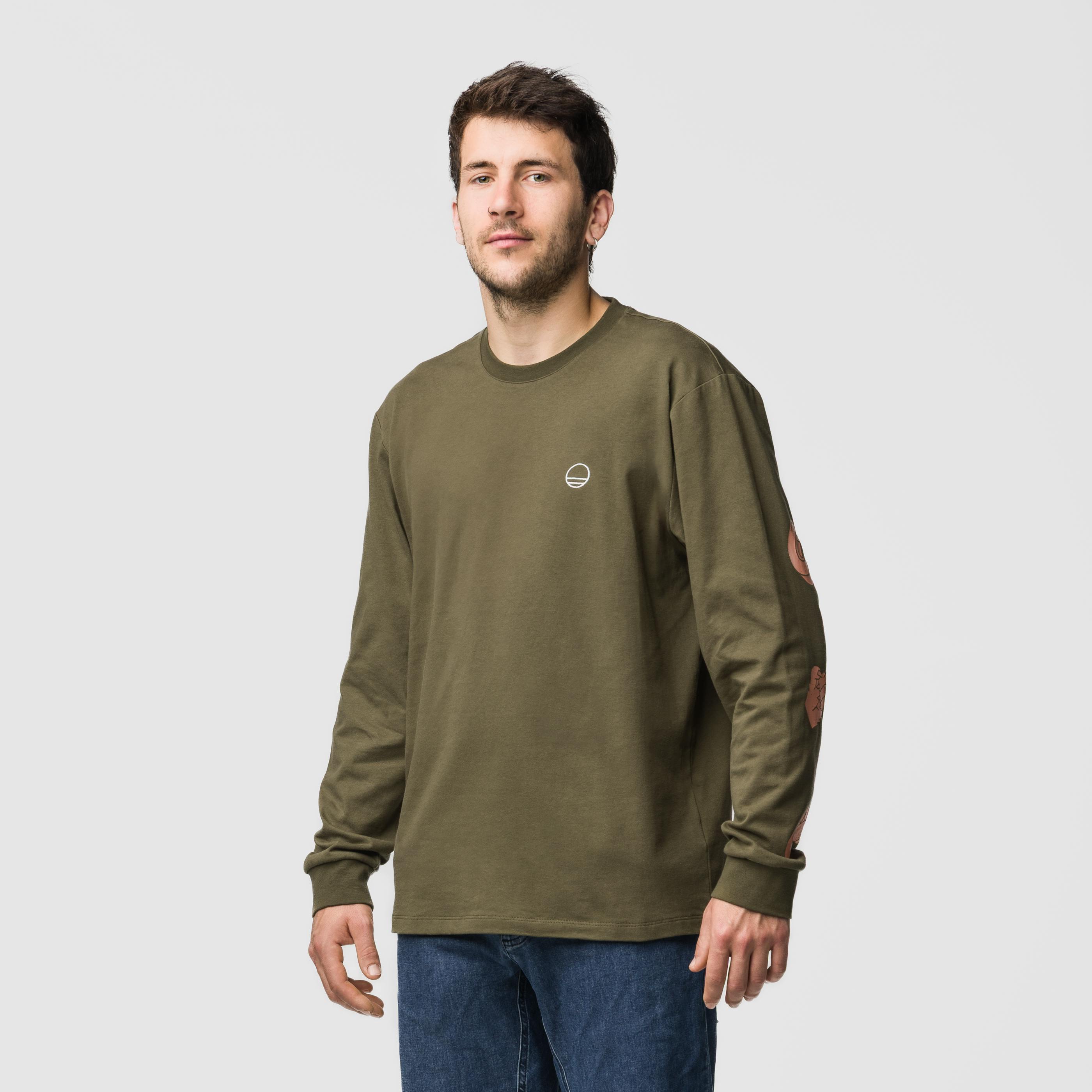 Movement Uni Long Sleeve  on_body image