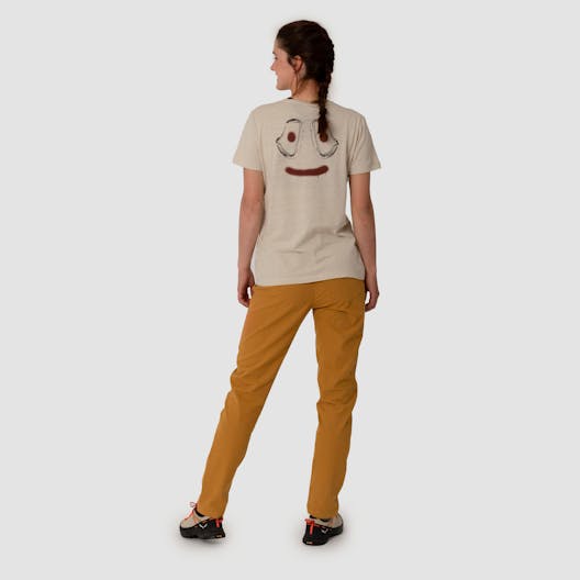Lavaredo Hemp Pant Women on_body image