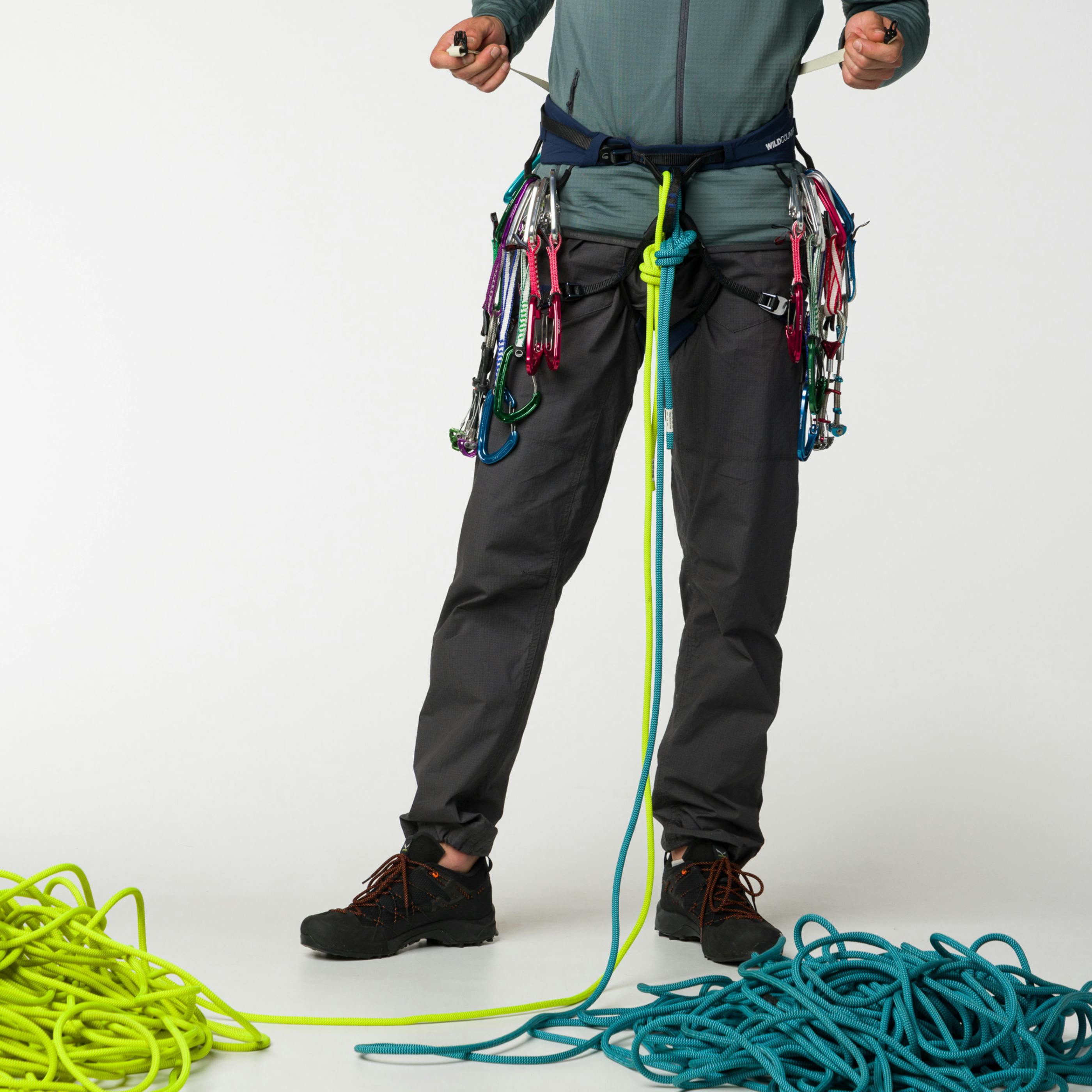 Flow Herren Hose  on_body image