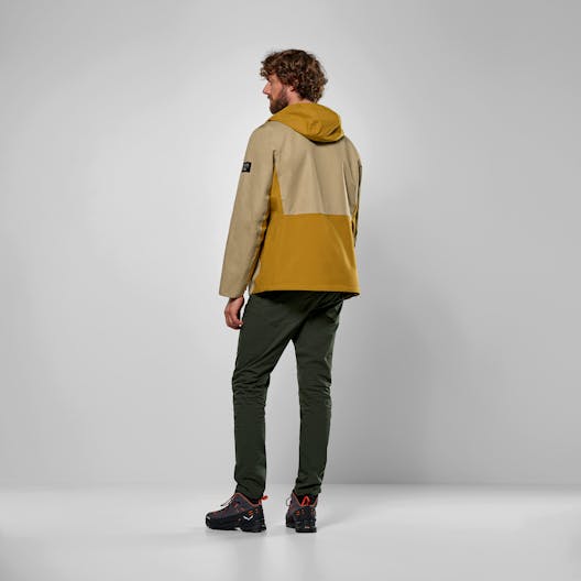 Fanes Hemp Powertex 3 Layers Softshell Giacca Uomo on_body image