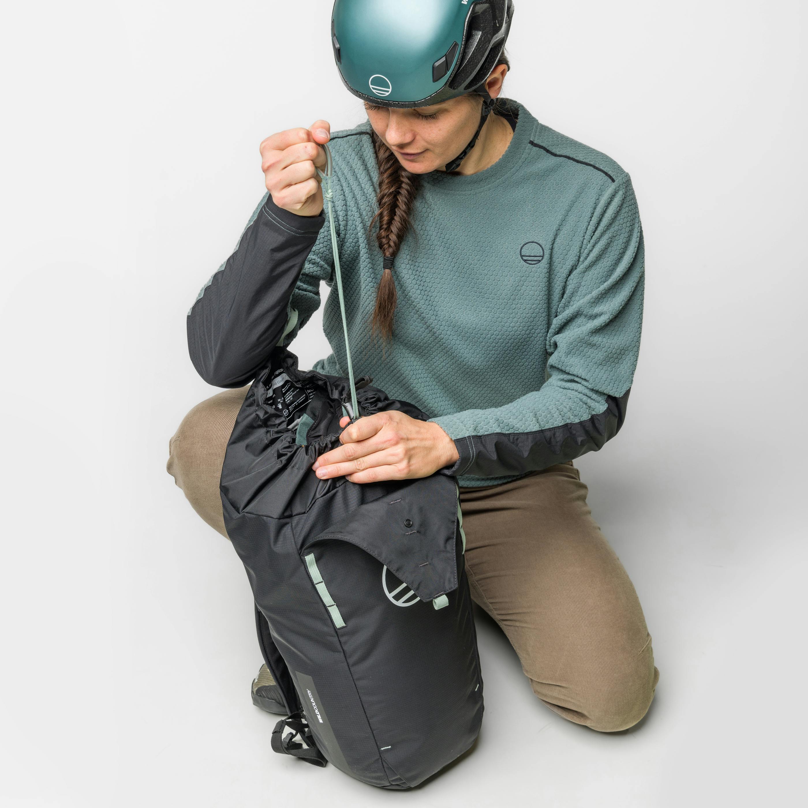 Progress Backpack 18l on_body image