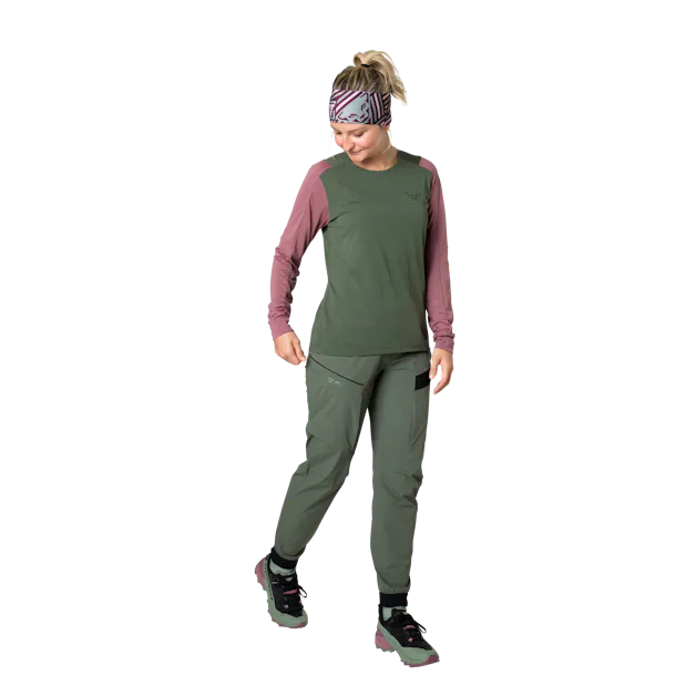 Transalper Cargo Pants Women on_body image
