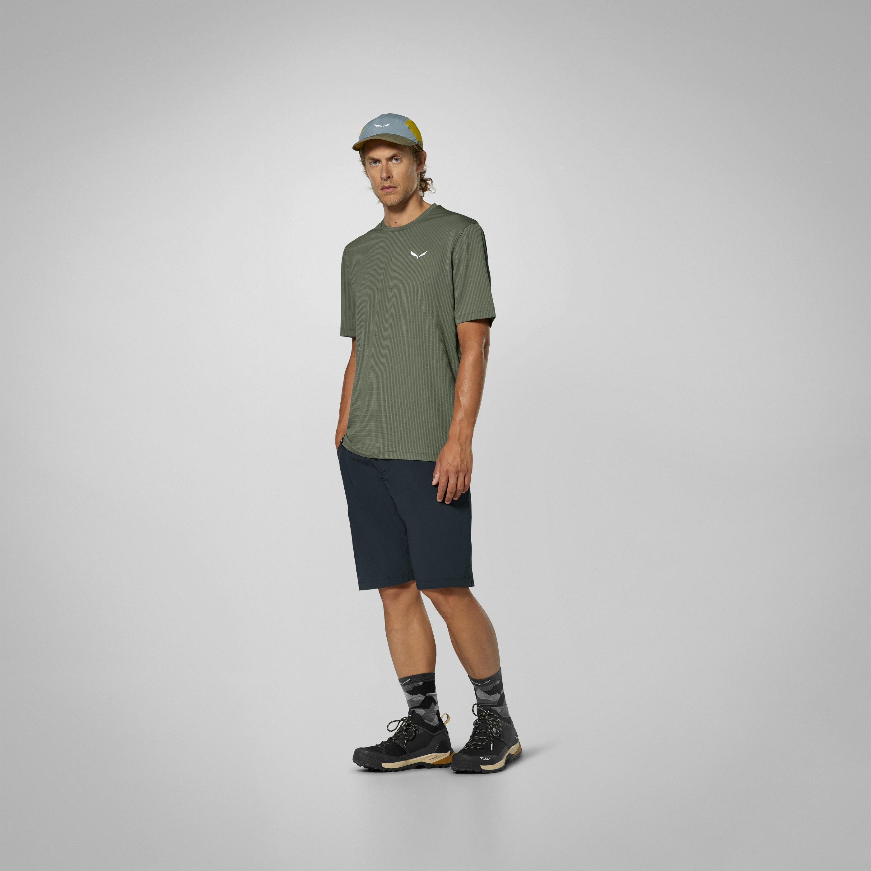 Pedroc 4 Durastretch Cargo Shorts Herren on_body image