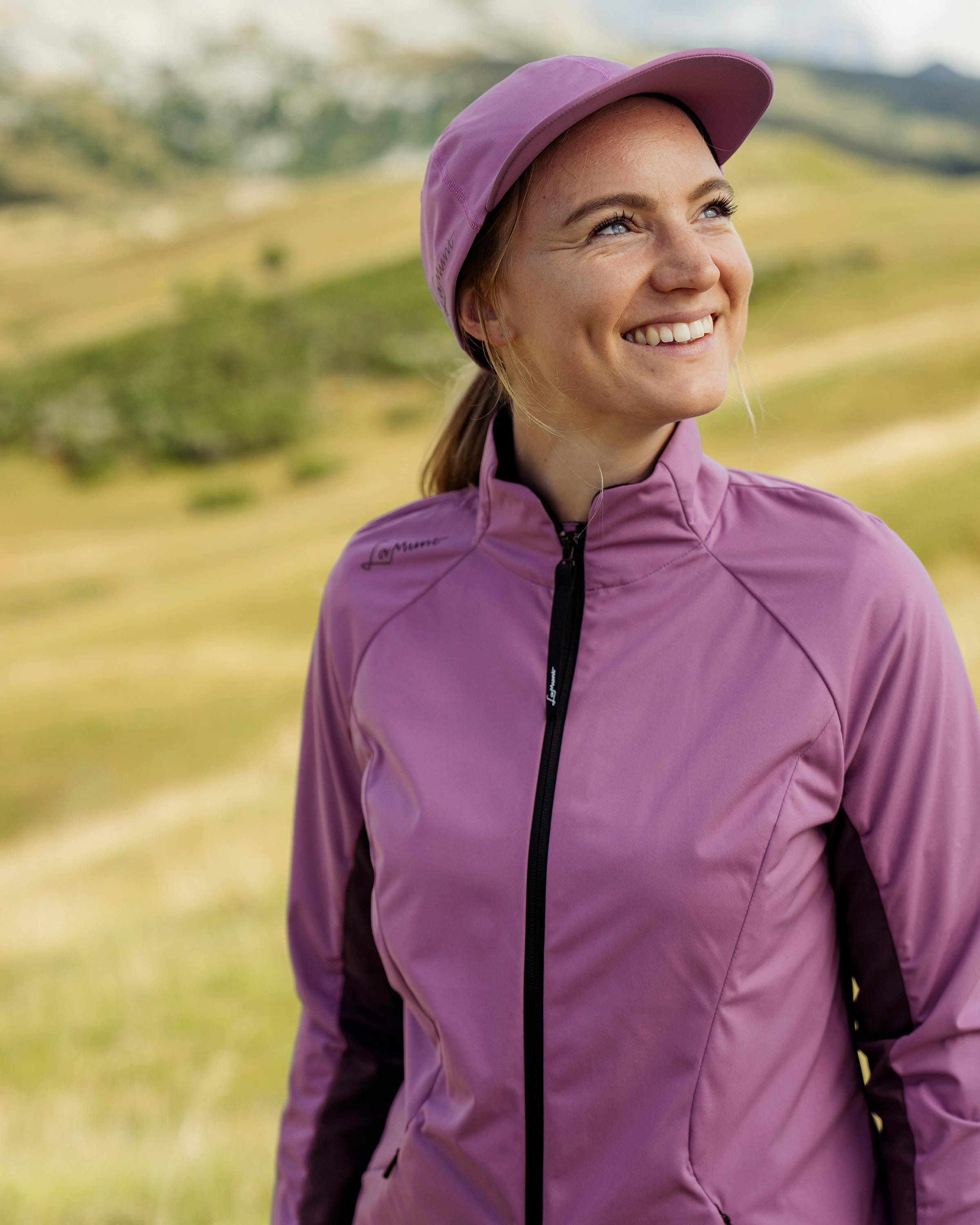 Eliana Windjacke tech_detail image