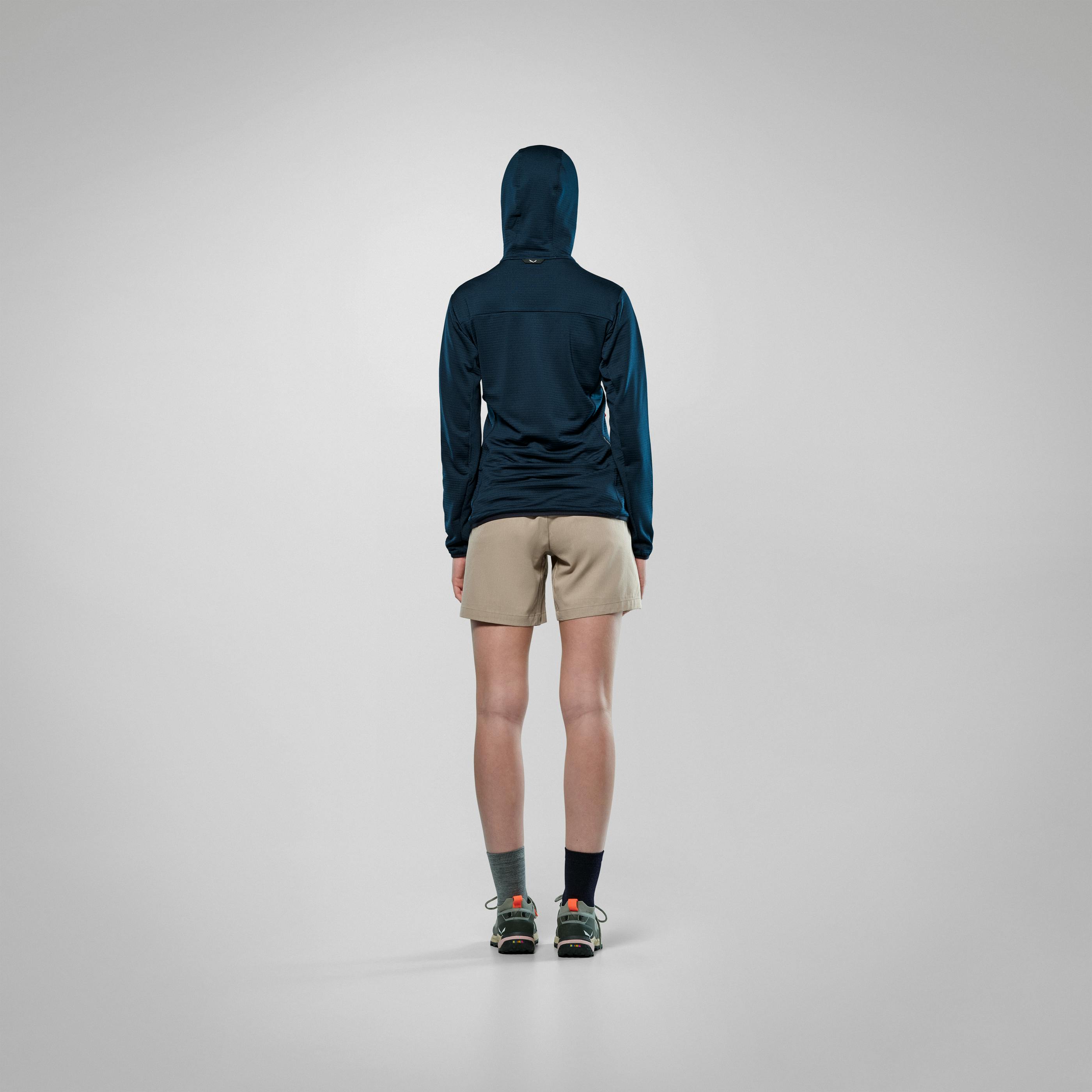 Puez Altavia Polarlite Kapuzenjacke Damen on_body image