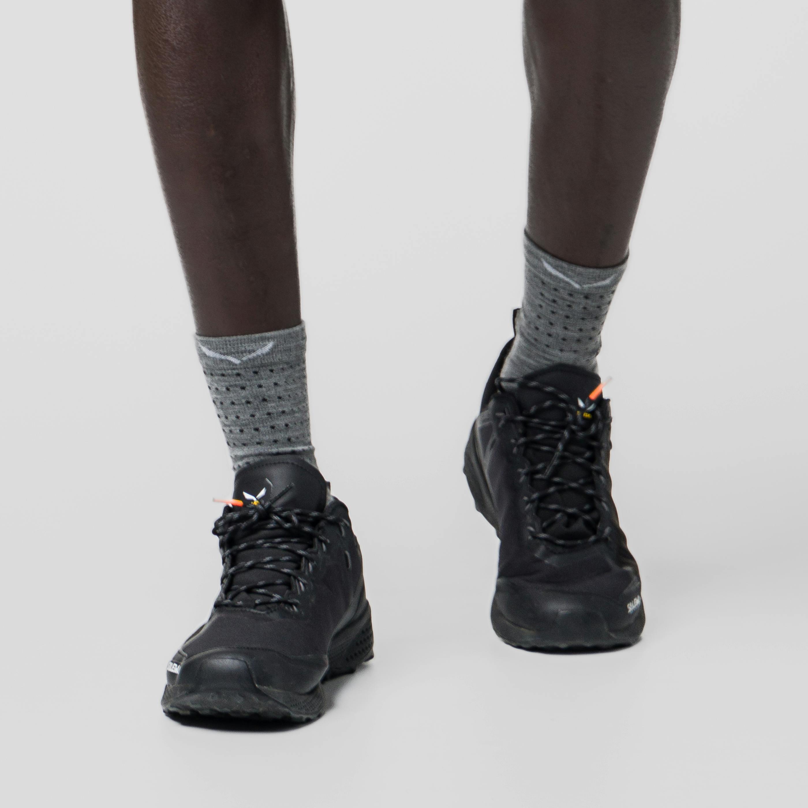 PEDROC MERINO KURZE SOCKEN HERREN on_body image