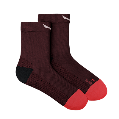 Mountain Trainer Merino Kurze Socken Damen still image