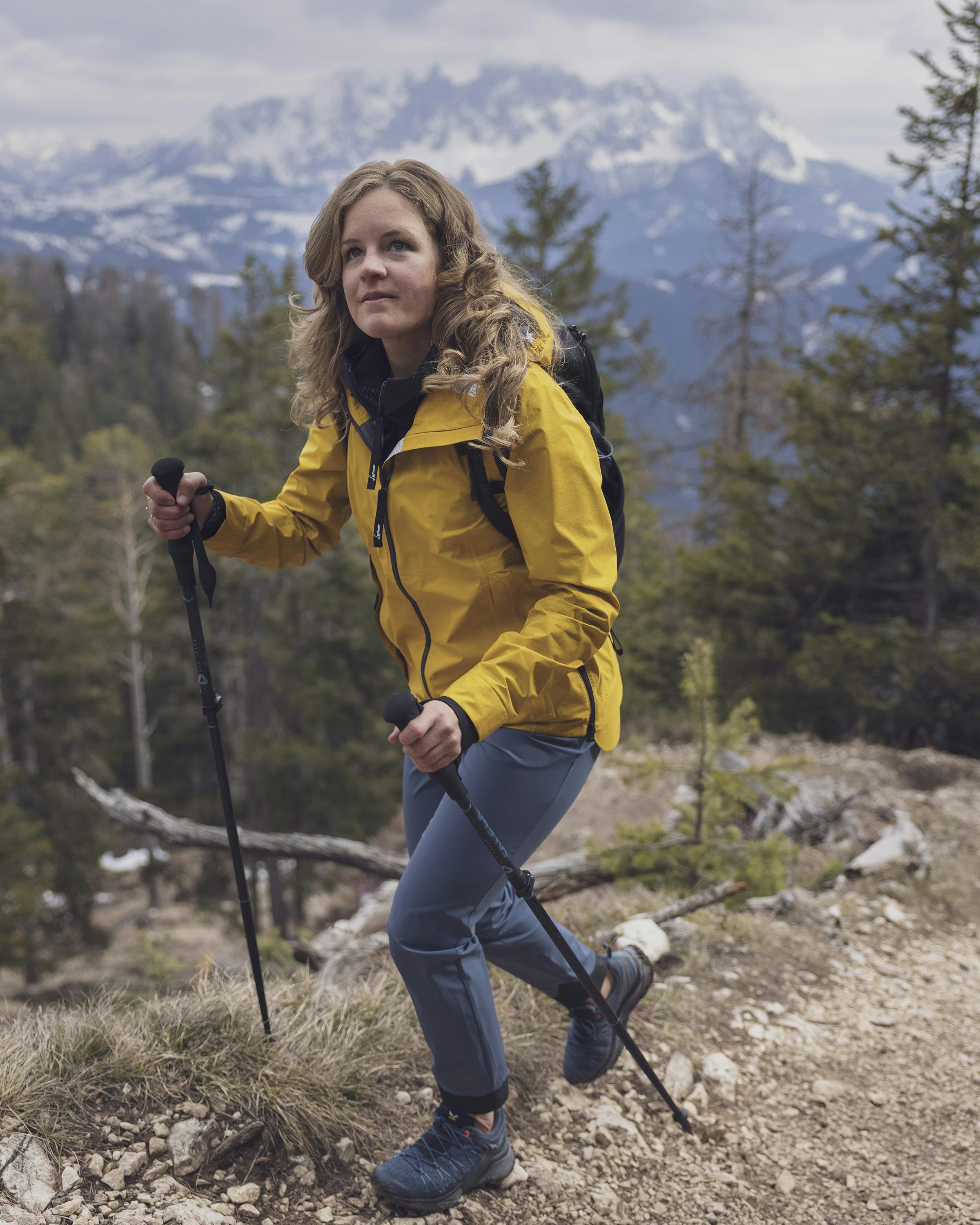 Evi Chino Hose action_shot image