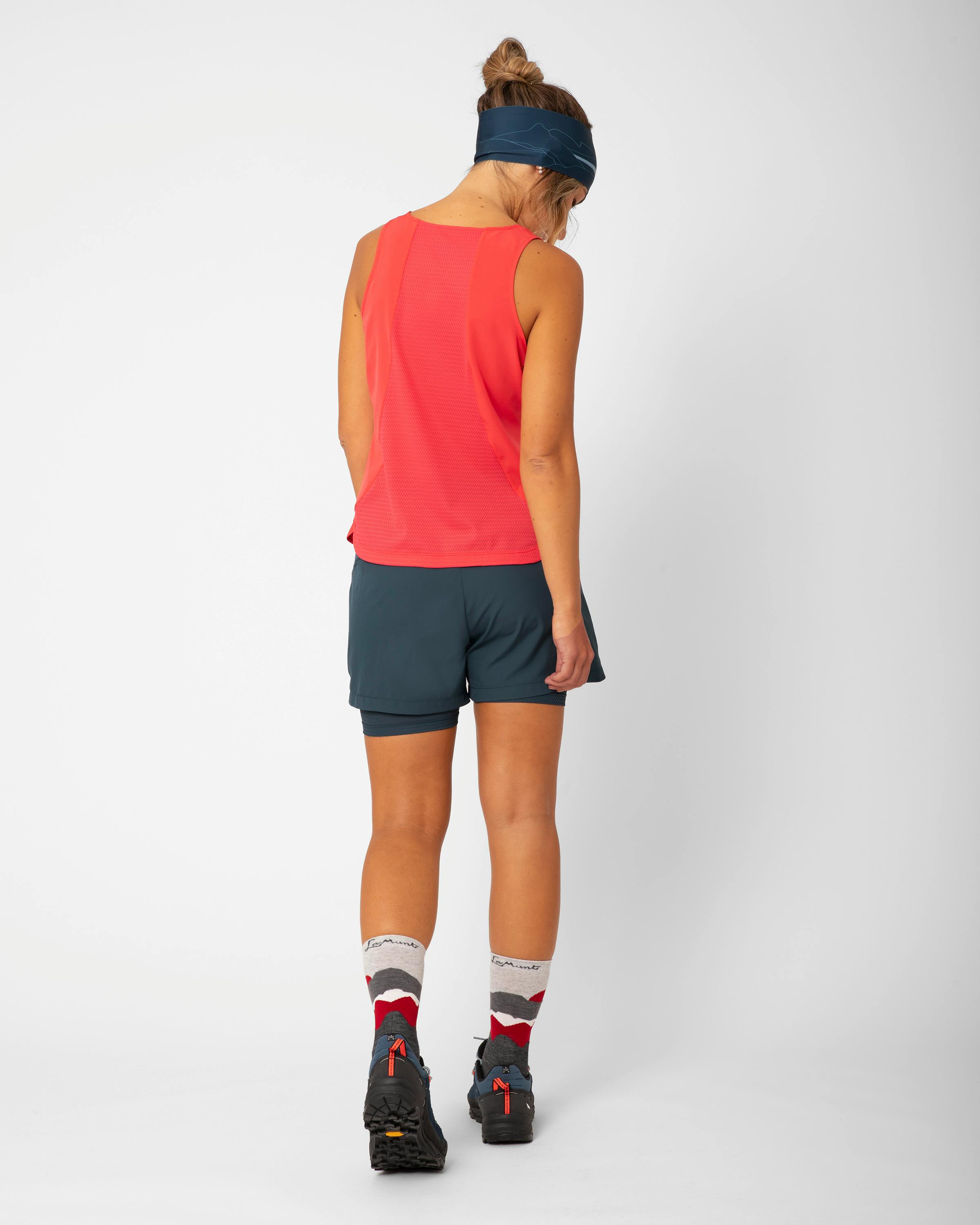 Teresa Top II perspective_view image