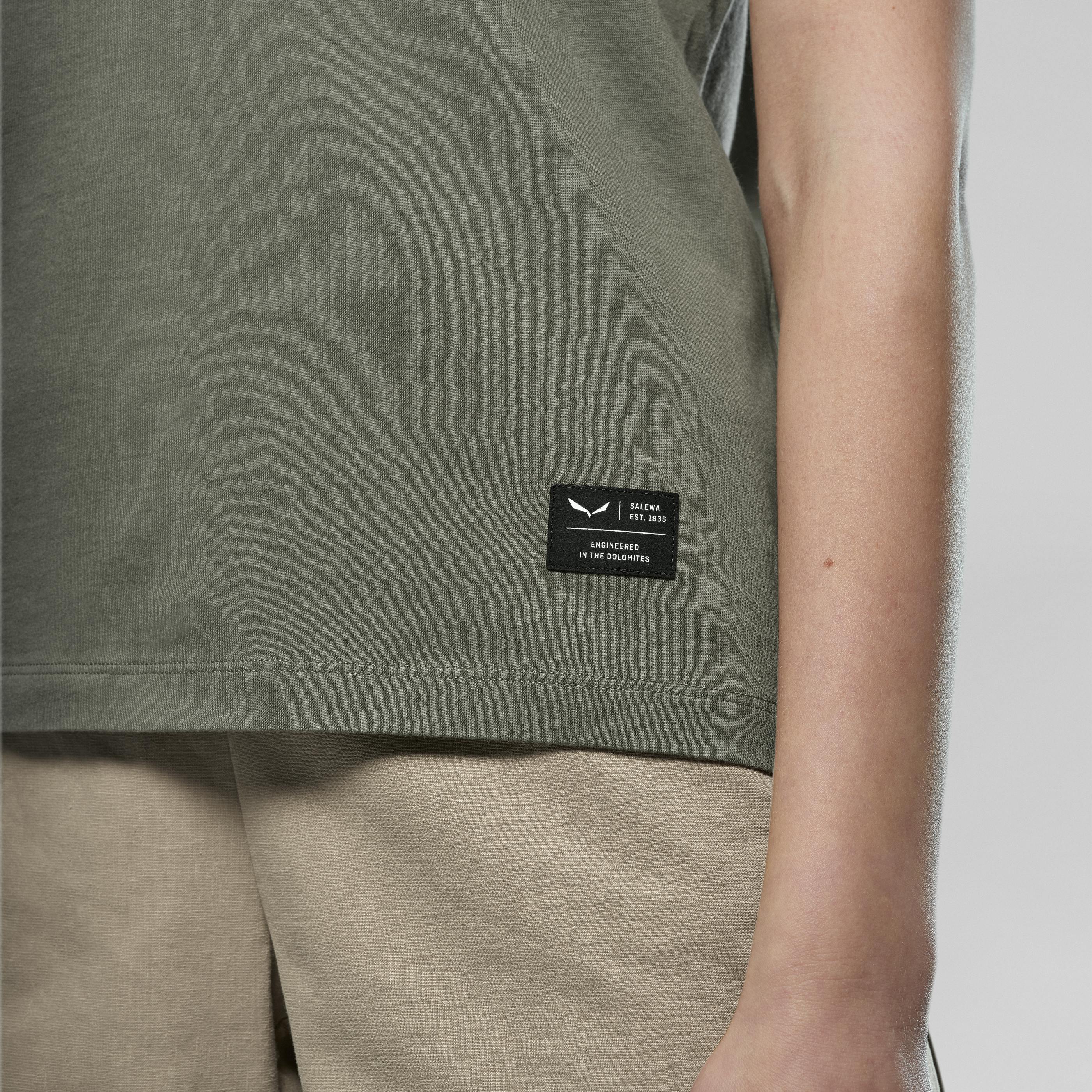 Eagle Logo Patch Camiseta Mujer  tech_detail image