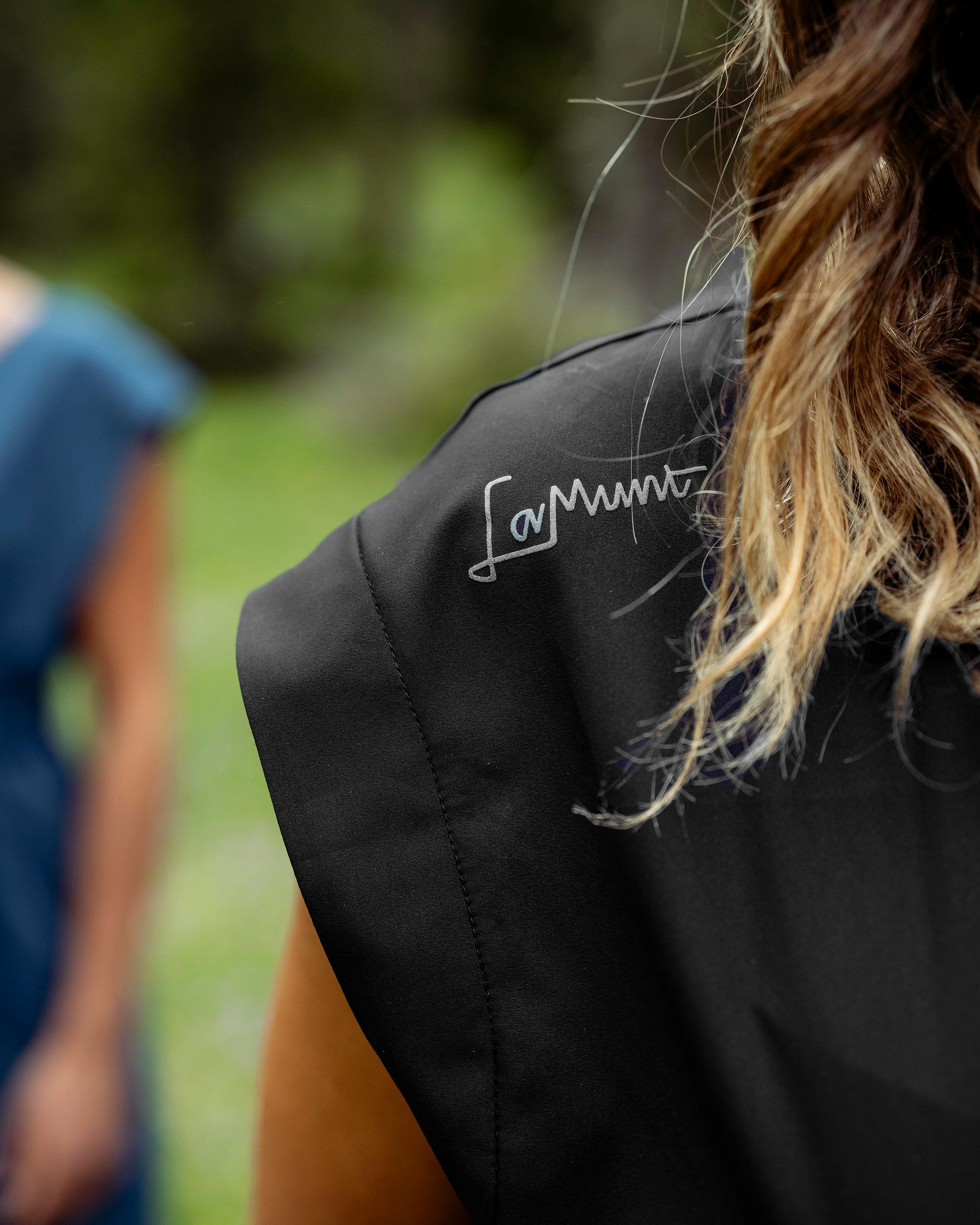 Teresa Kleid tech_detail image