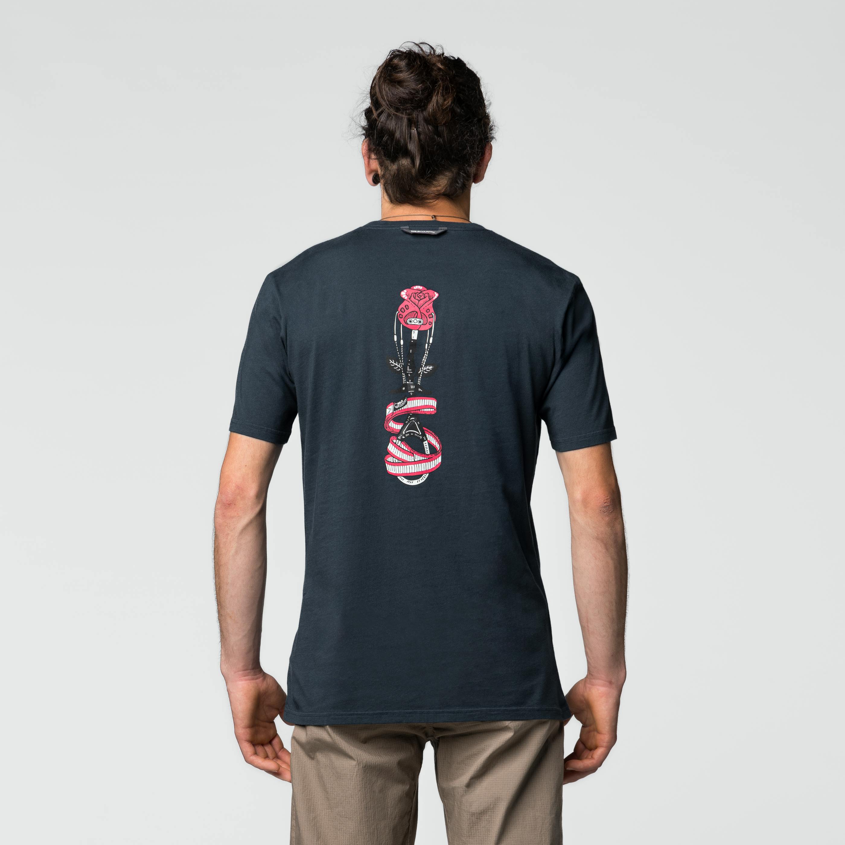 Flow T-shirt Uomo  on_body image