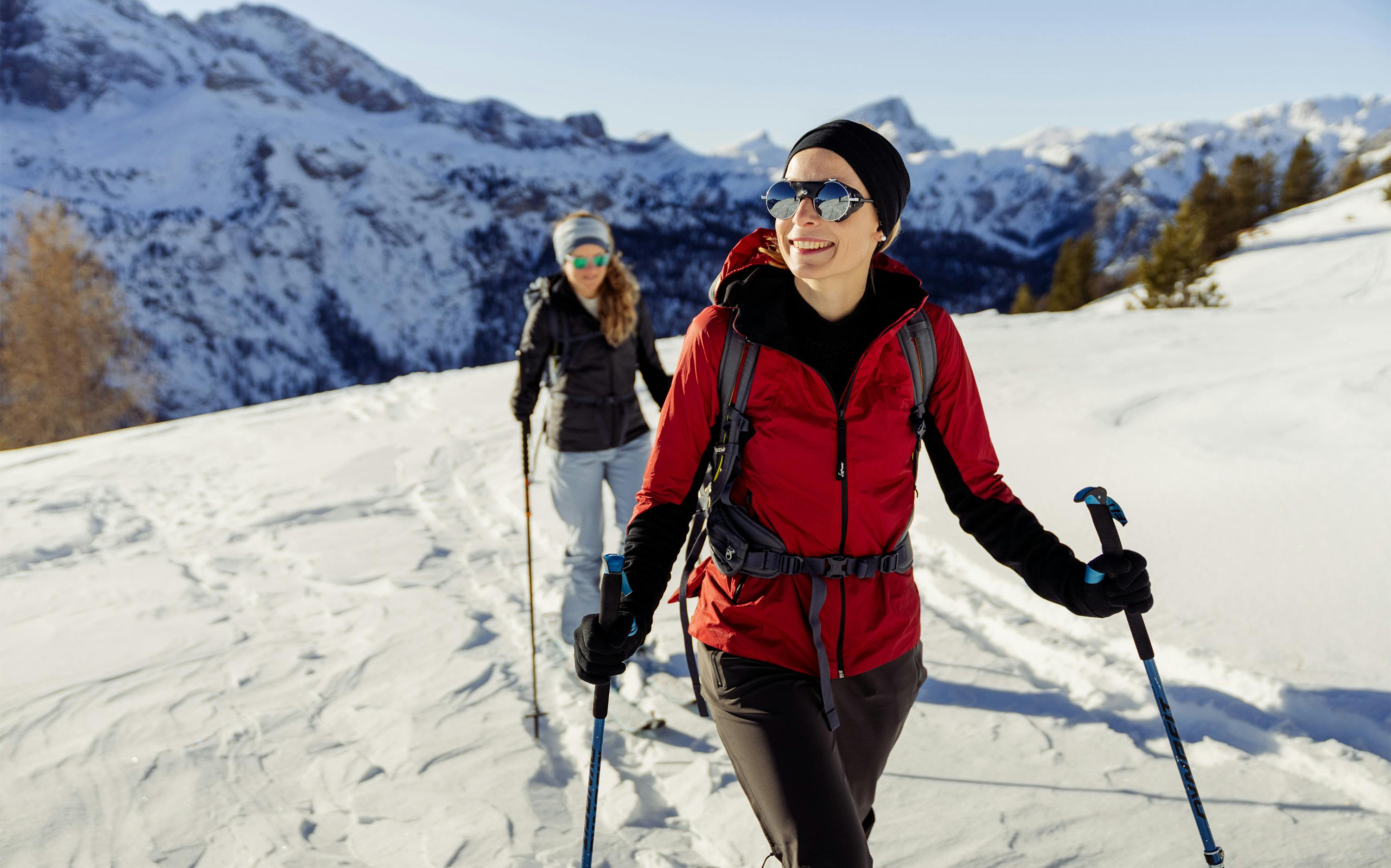 Caroline  Windjacke horizontal image