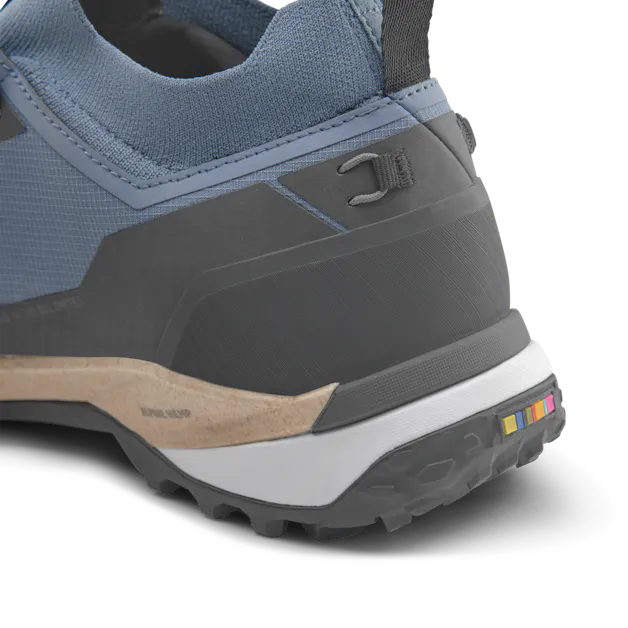 Puez Knit Powertex Shoe Men perspective_view image