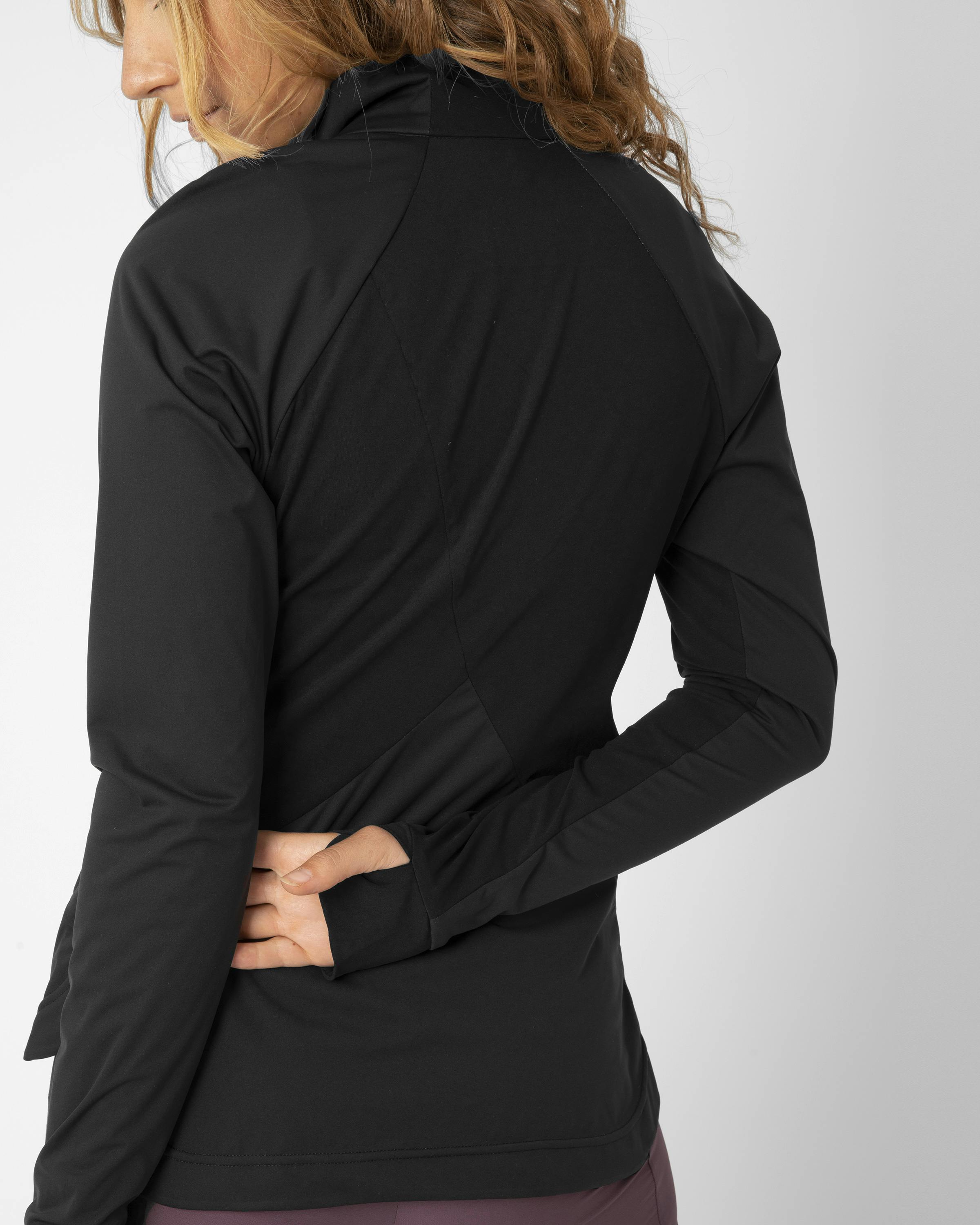 Eliana Giacca Antivento Ibrida tech_detail image