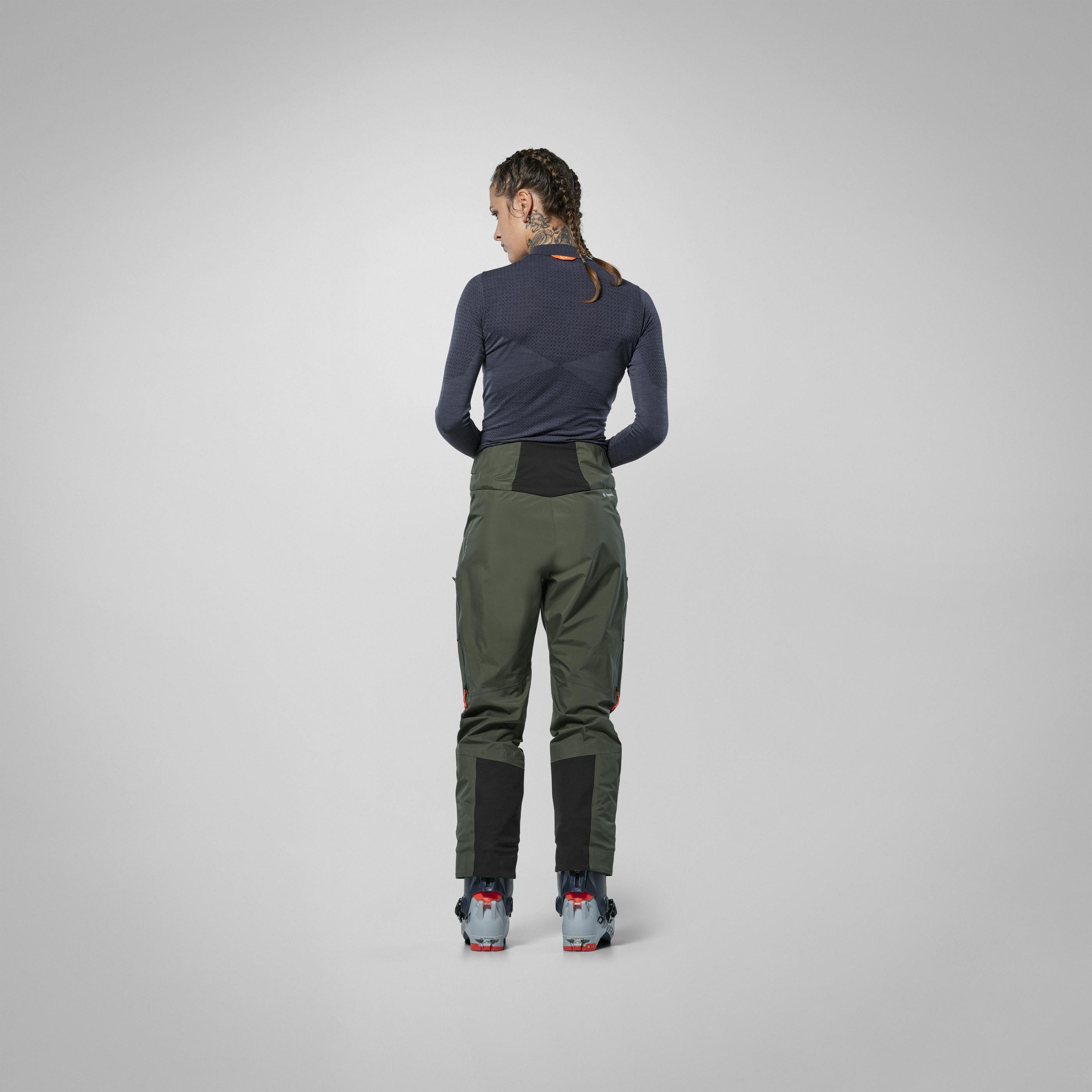 Zebru Responsive Half-Zip Damen T-Shirt on_body image