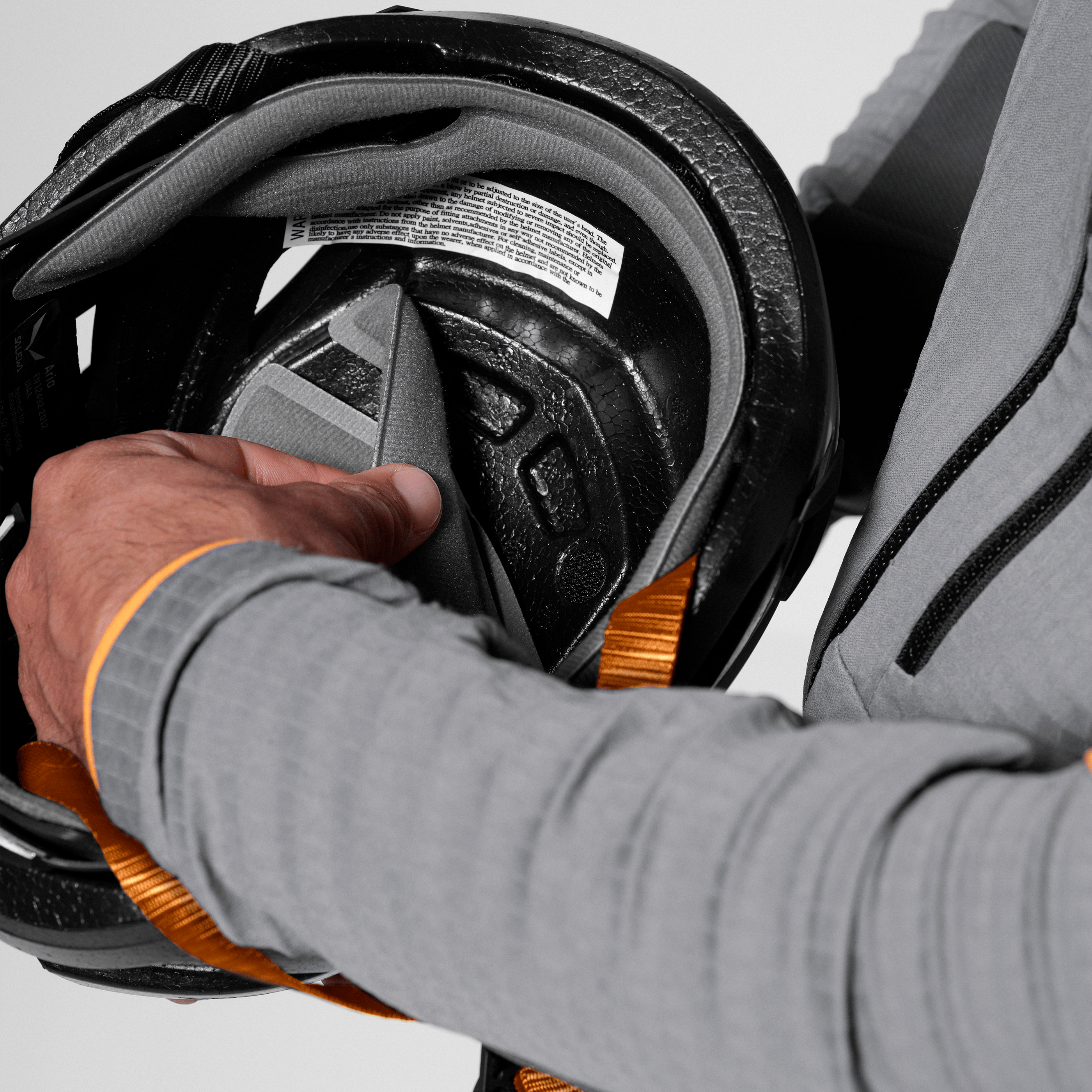 Aria Helm tech_detail image