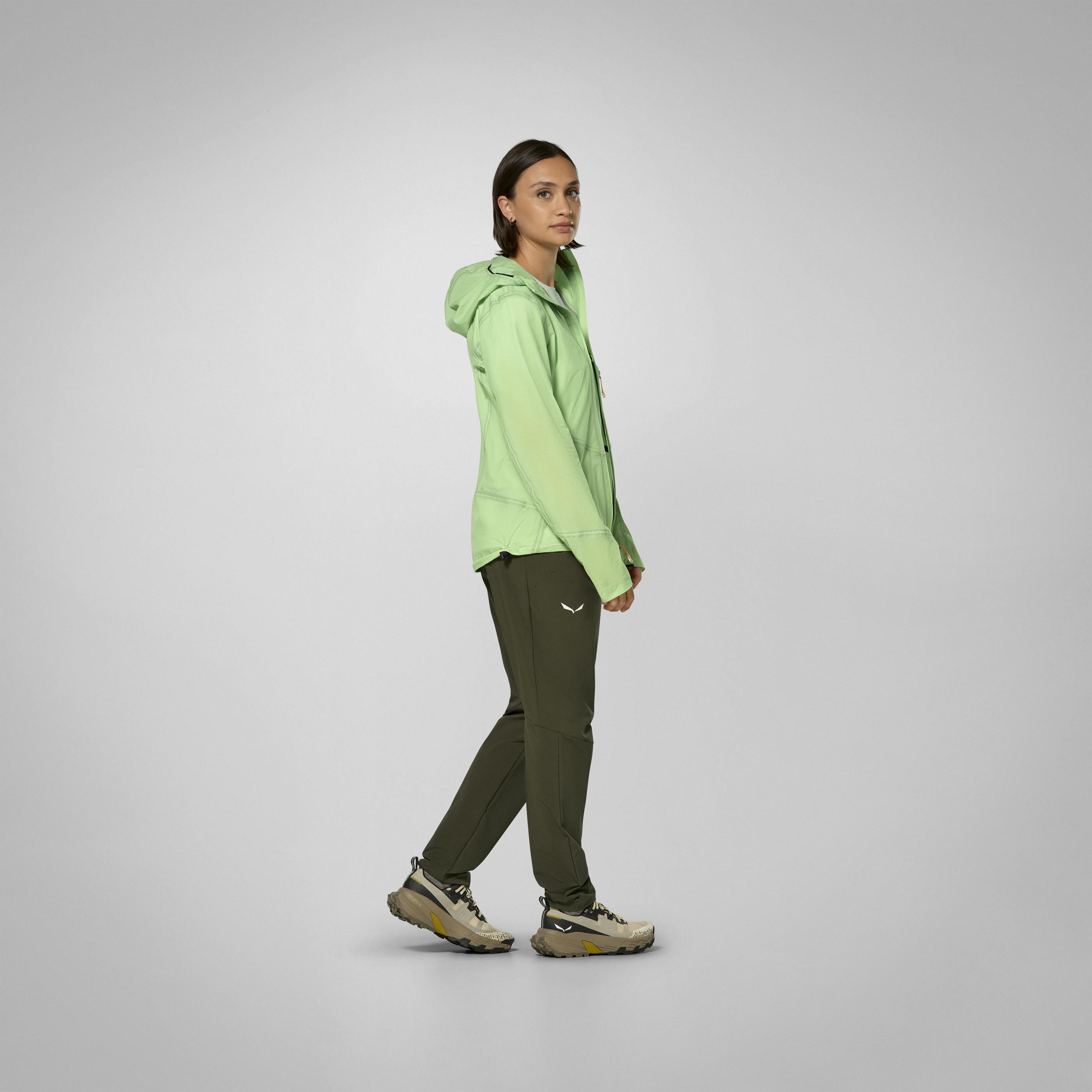 Pedroc 2 Powertex 2.5 Layers Light Jacke Damen on_body image