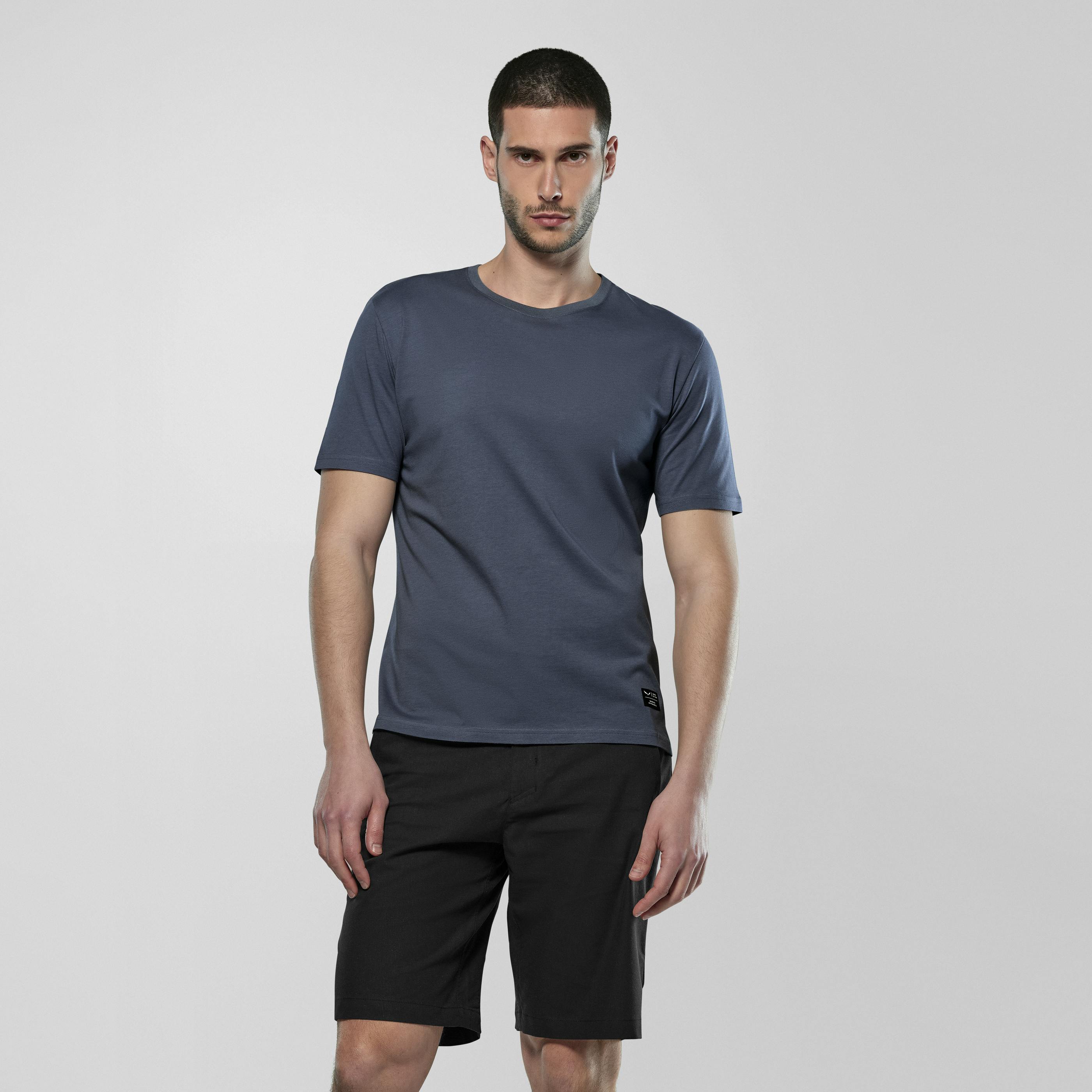 Eagle Logo Patch T-Shirt Men hover image