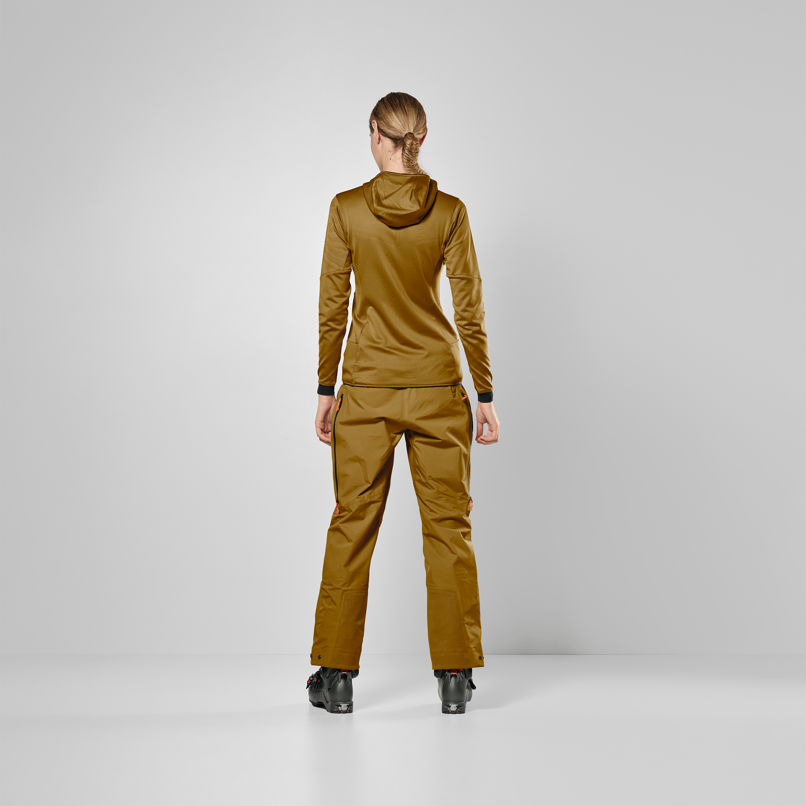 Sella Crevasse Giacca Con Cappuccio Donna on_body image