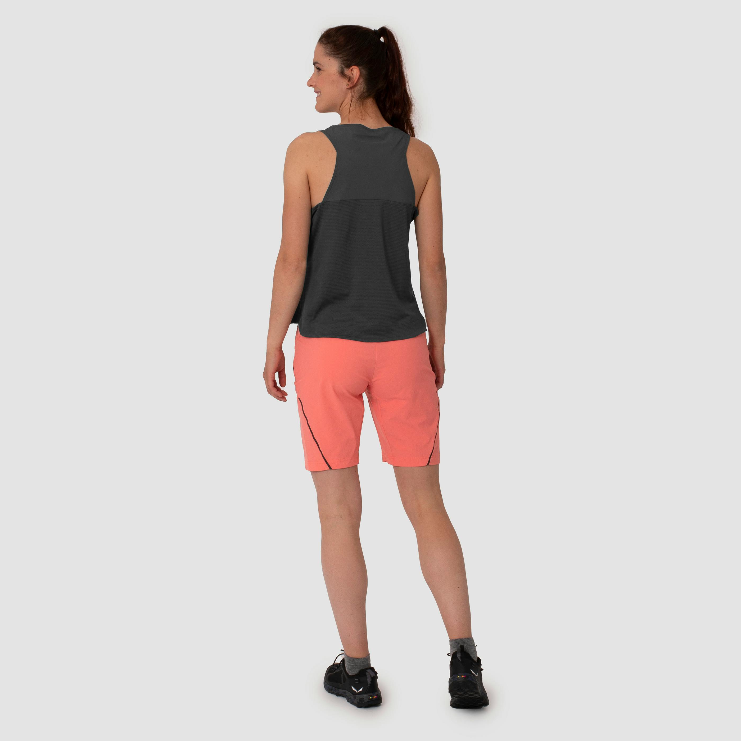 Pedroc Durastretch Shorts Damen on_body image