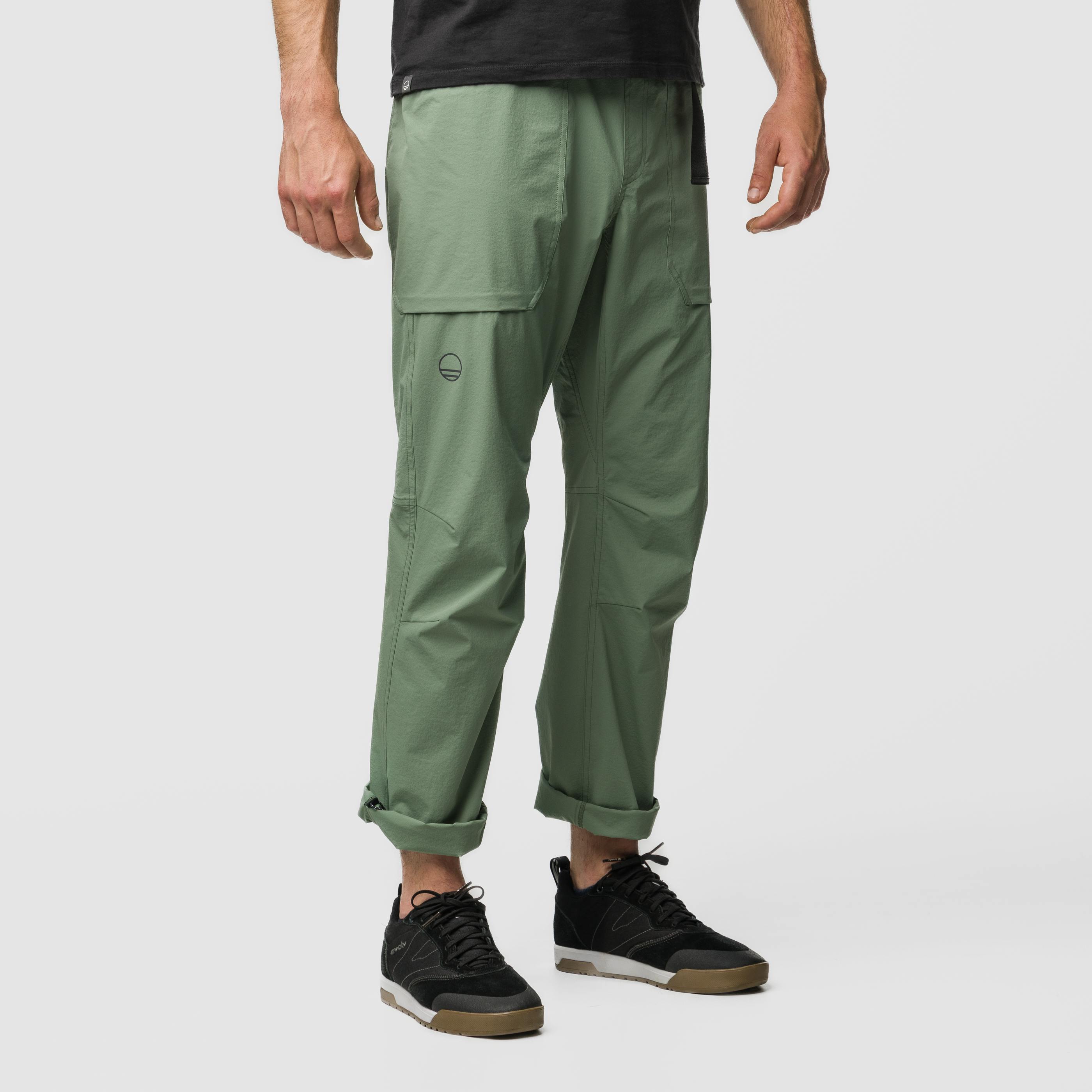 Movement 2 Herren Hose  on_body image