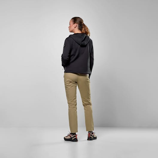 Fanes Sarner Light Hybrid Jacket Women on_body image