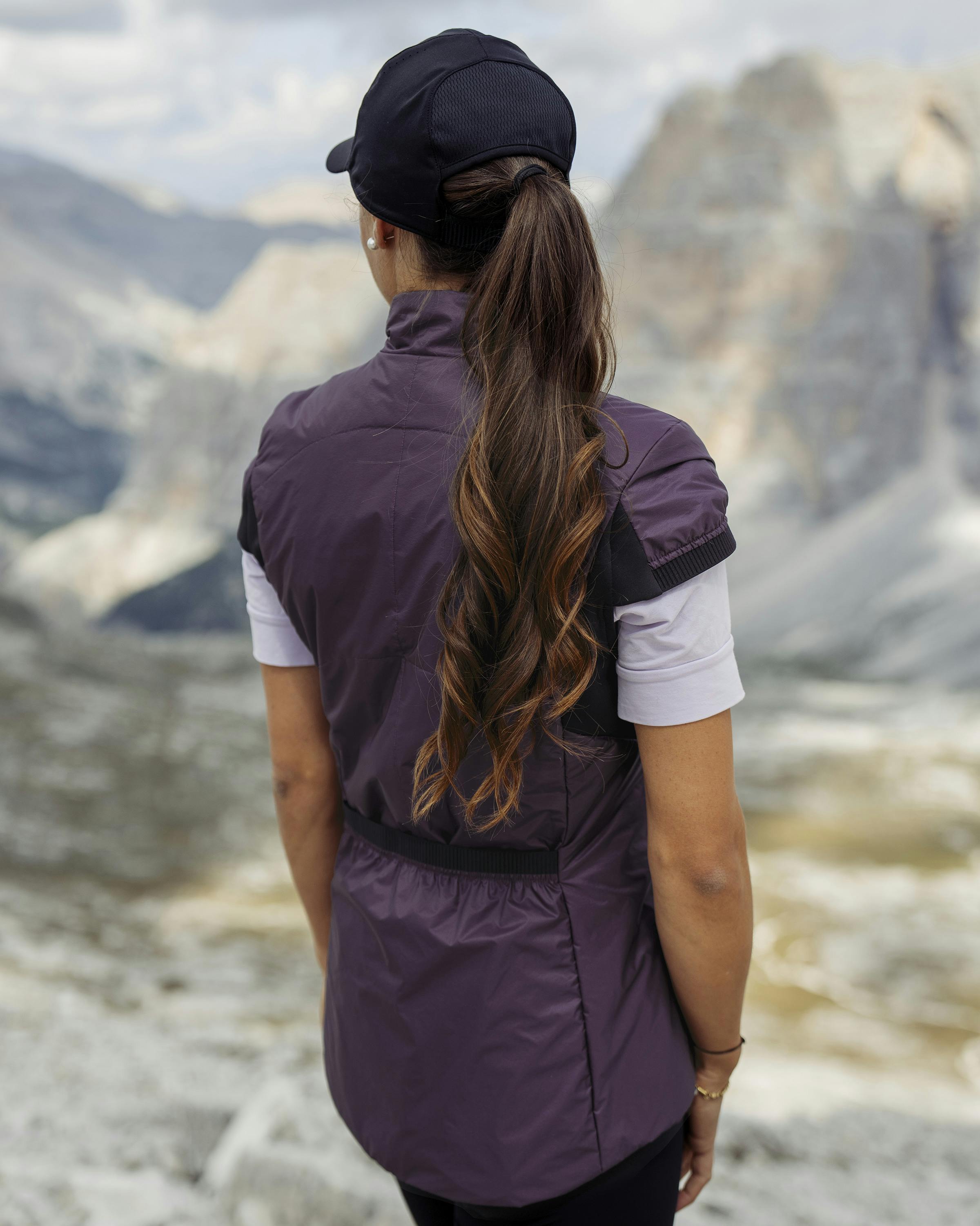 Antonia Kaschmir Weste action_shot image