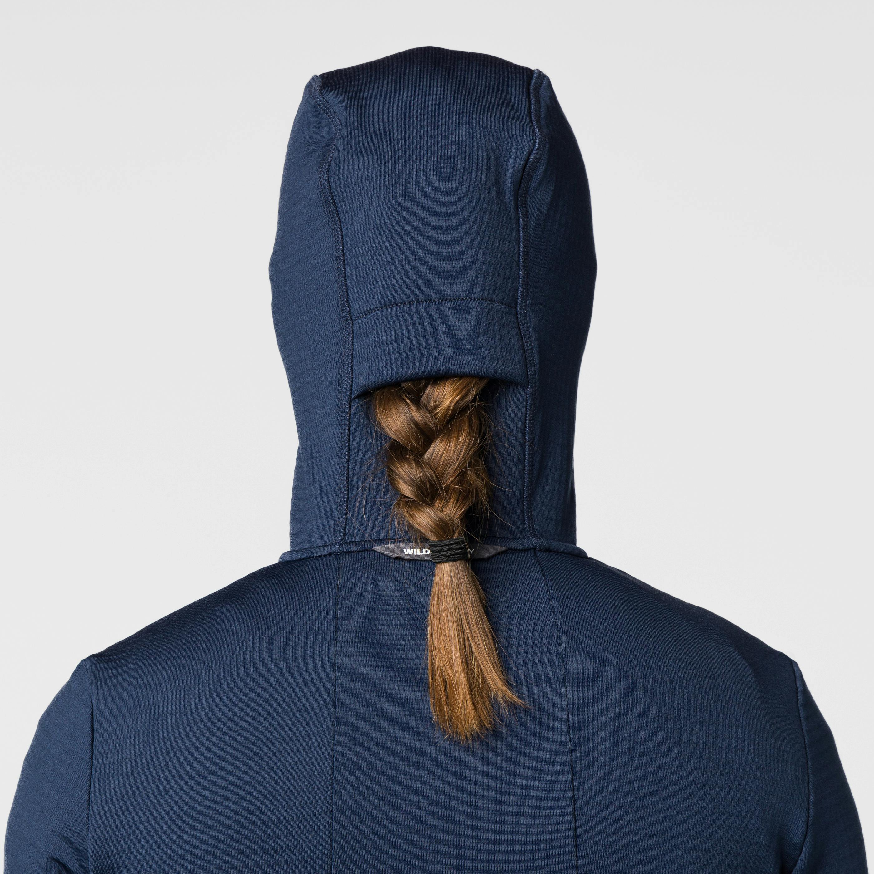 Session Pro Hoody Woman on_body image