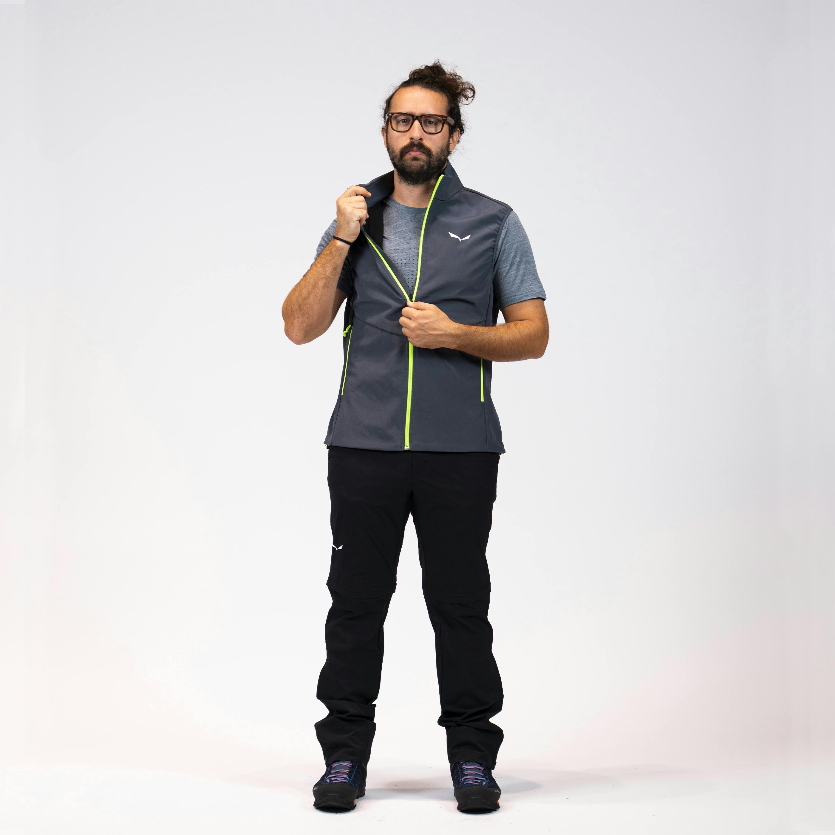 CESANO SW M VST on_body image