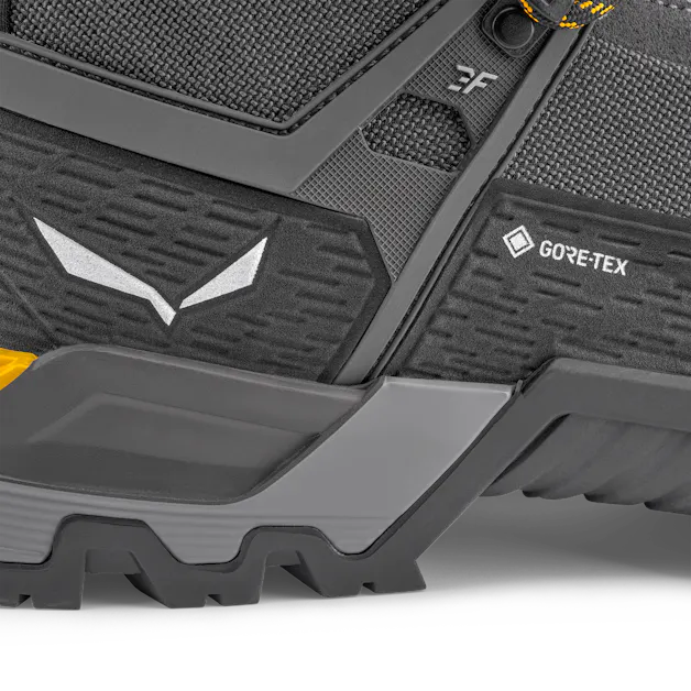 Mountain Trainer 3 Tech Mid GORETEX® Man perspective_view image