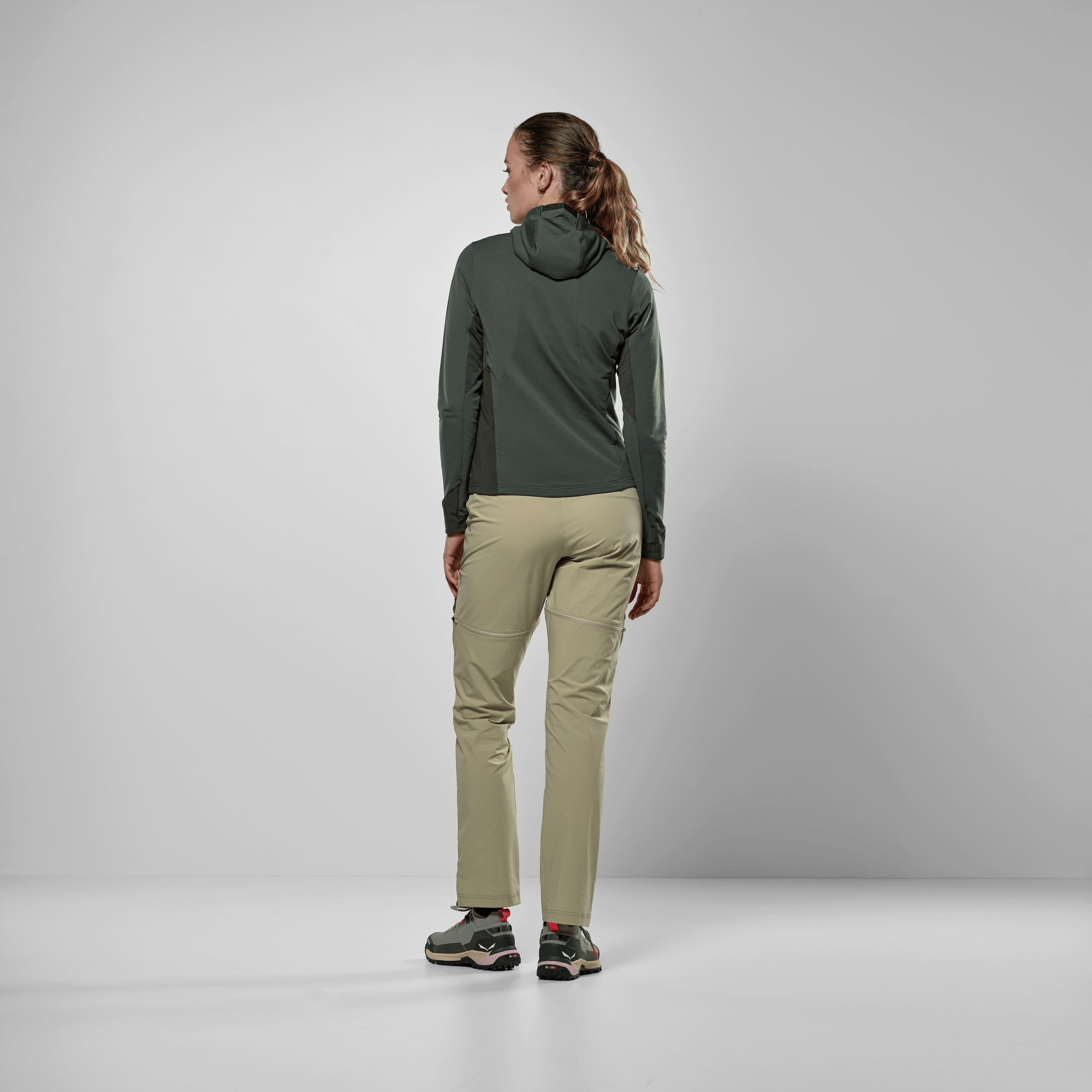 Puez Merino Durastretch Kapuzenpulli Damen on_body image