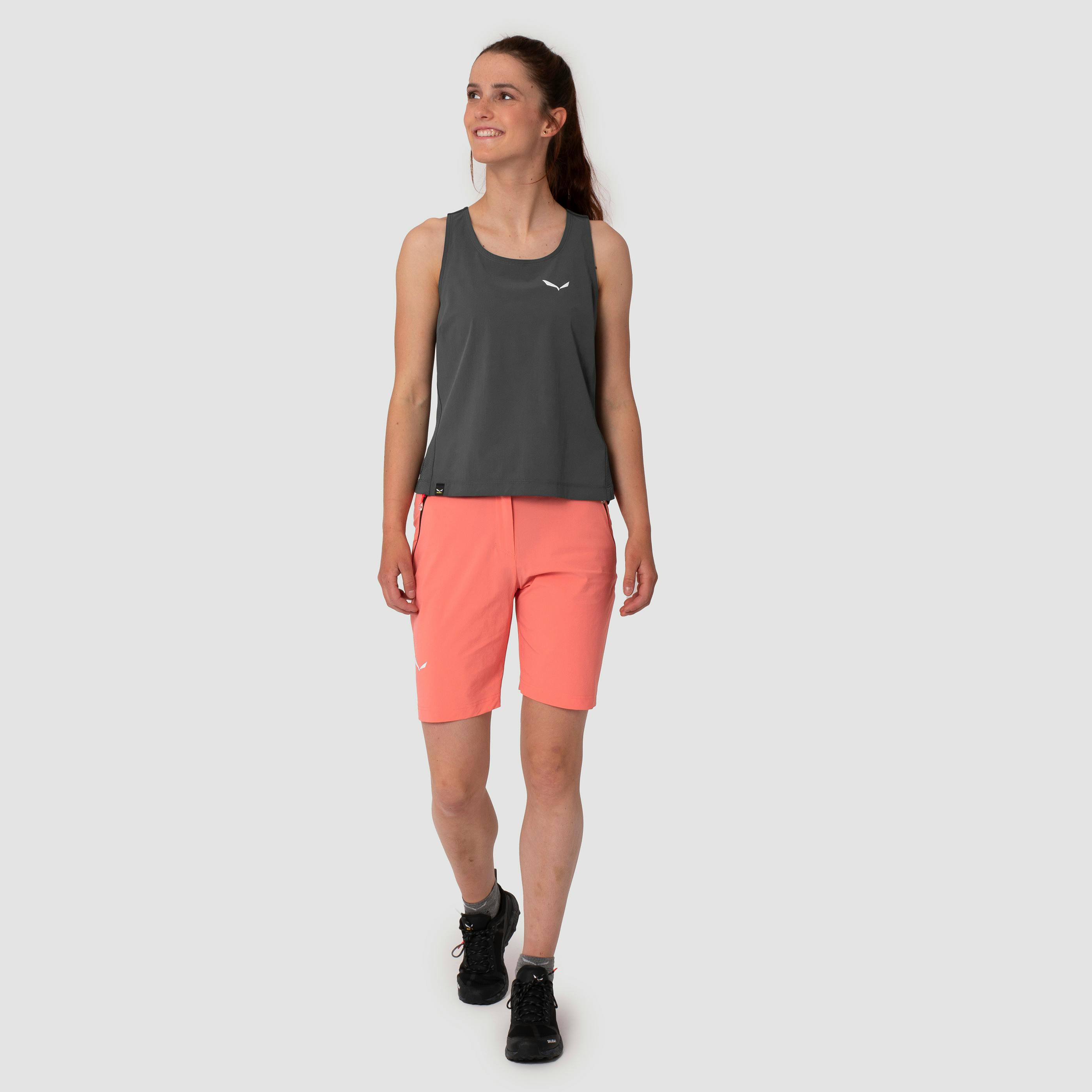 Pedroc Durastretch Shorts Damen on_body image