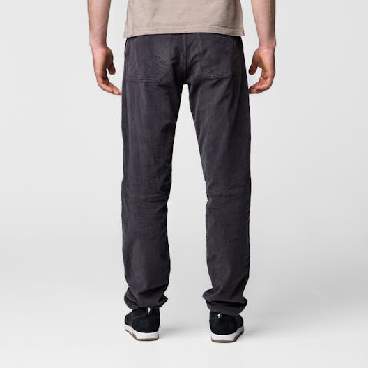 Sequence Hose Herren on_body image