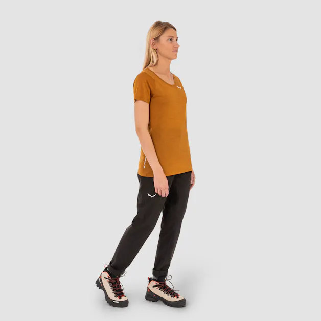 Pure Sal. Merino T-shirt Women on_body image