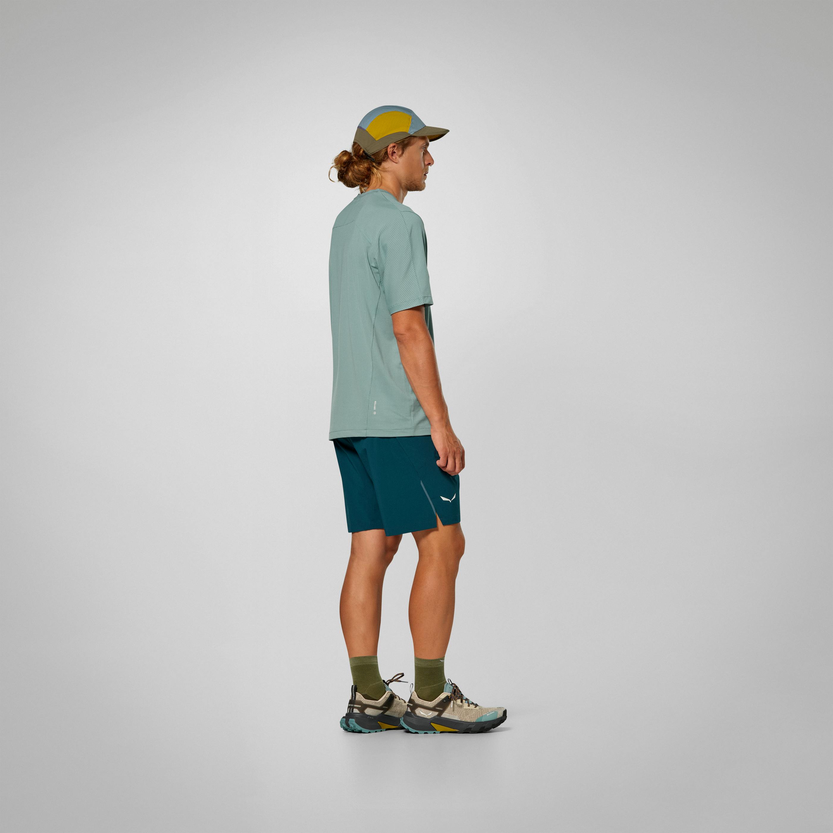 Pedroc Durastretch Light Shorts Herren on_body image